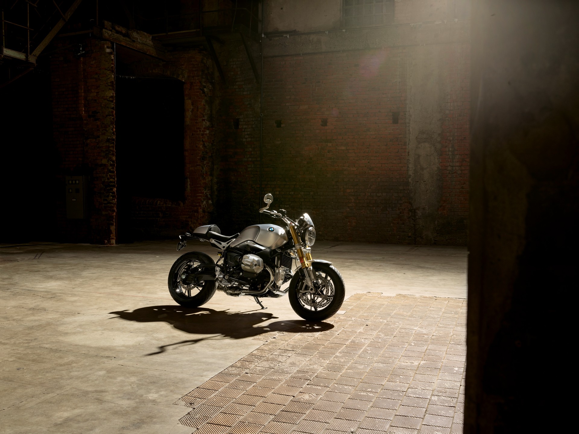 BMW Motorrad Introduces New R 18 Classic And Updated R nineT Lineup