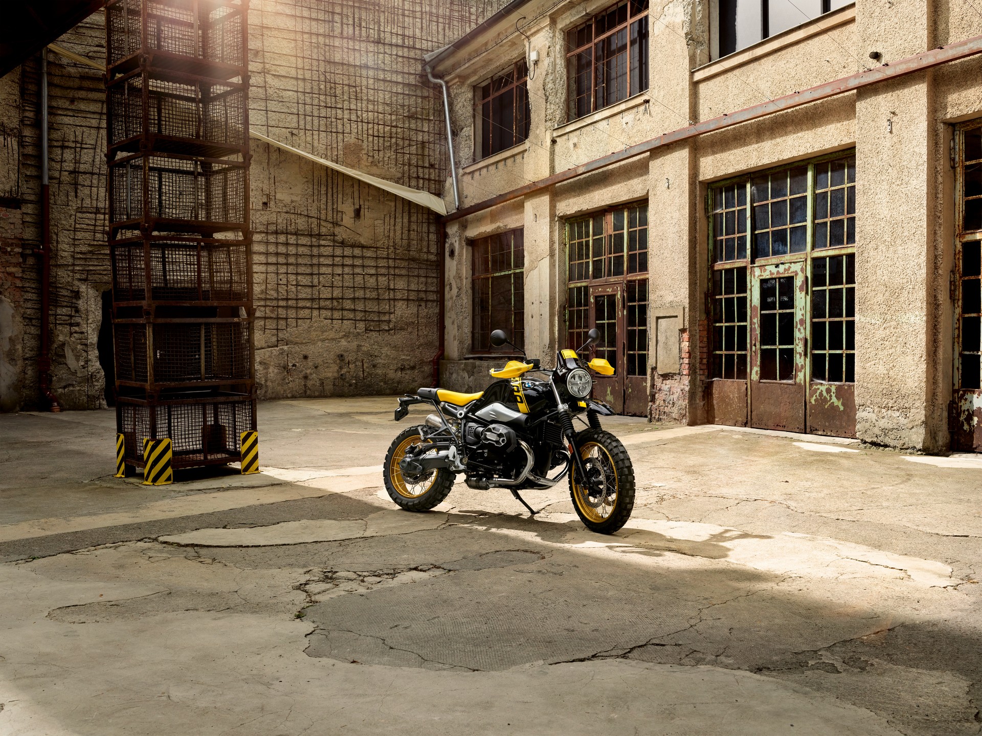BMW Motorrad Introduces New R 18 Classic And Updated R nineT Lineup