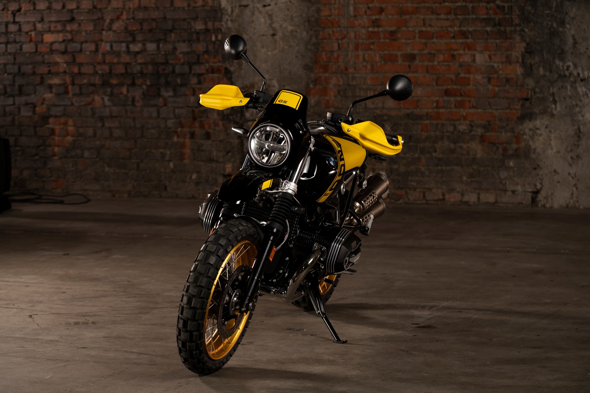 BMW Motorrad Introduces New R 18 Classic And Updated R nineT Lineup