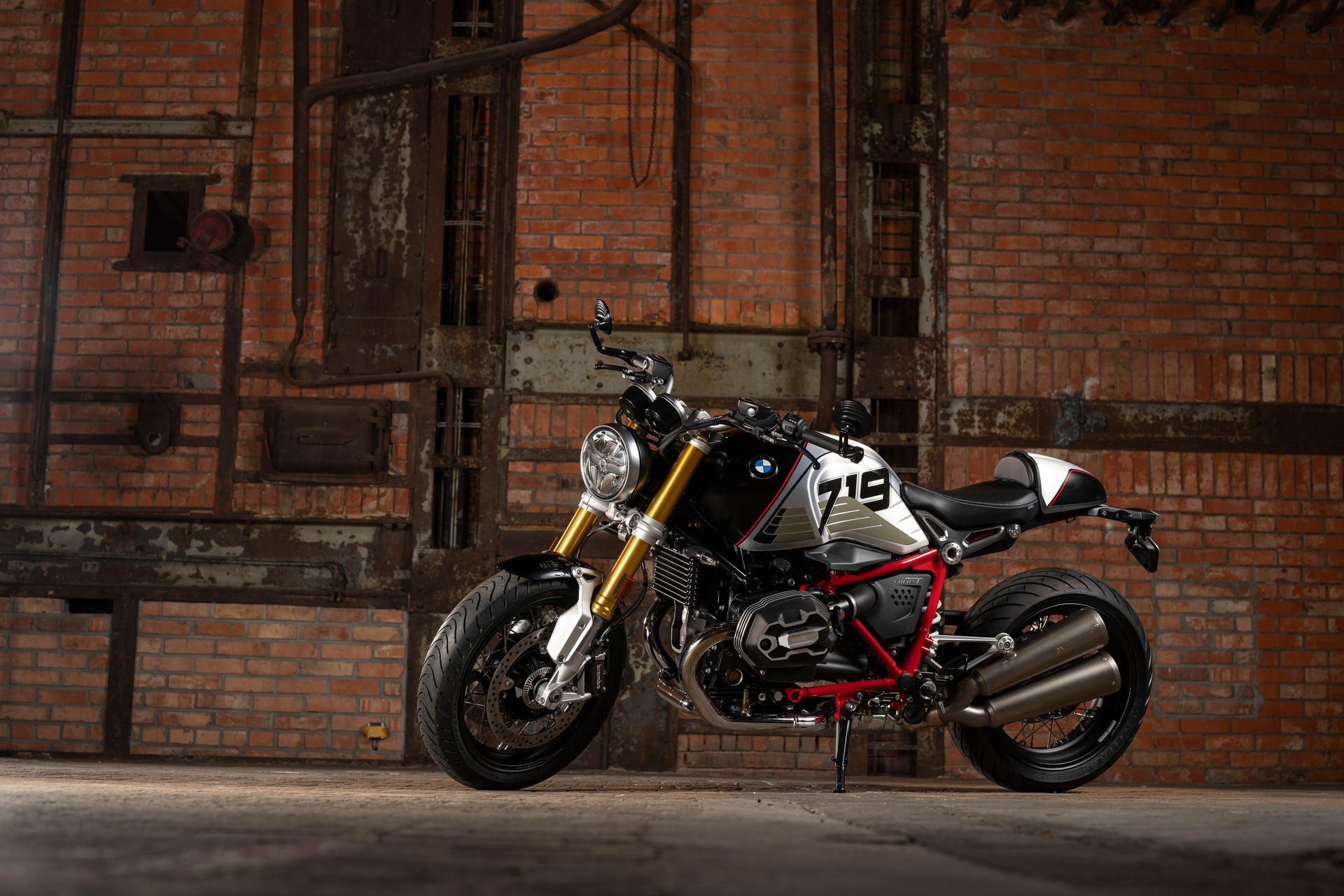 BMW Motorrad Introduces New R 18 Classic And Updated R nineT Lineup