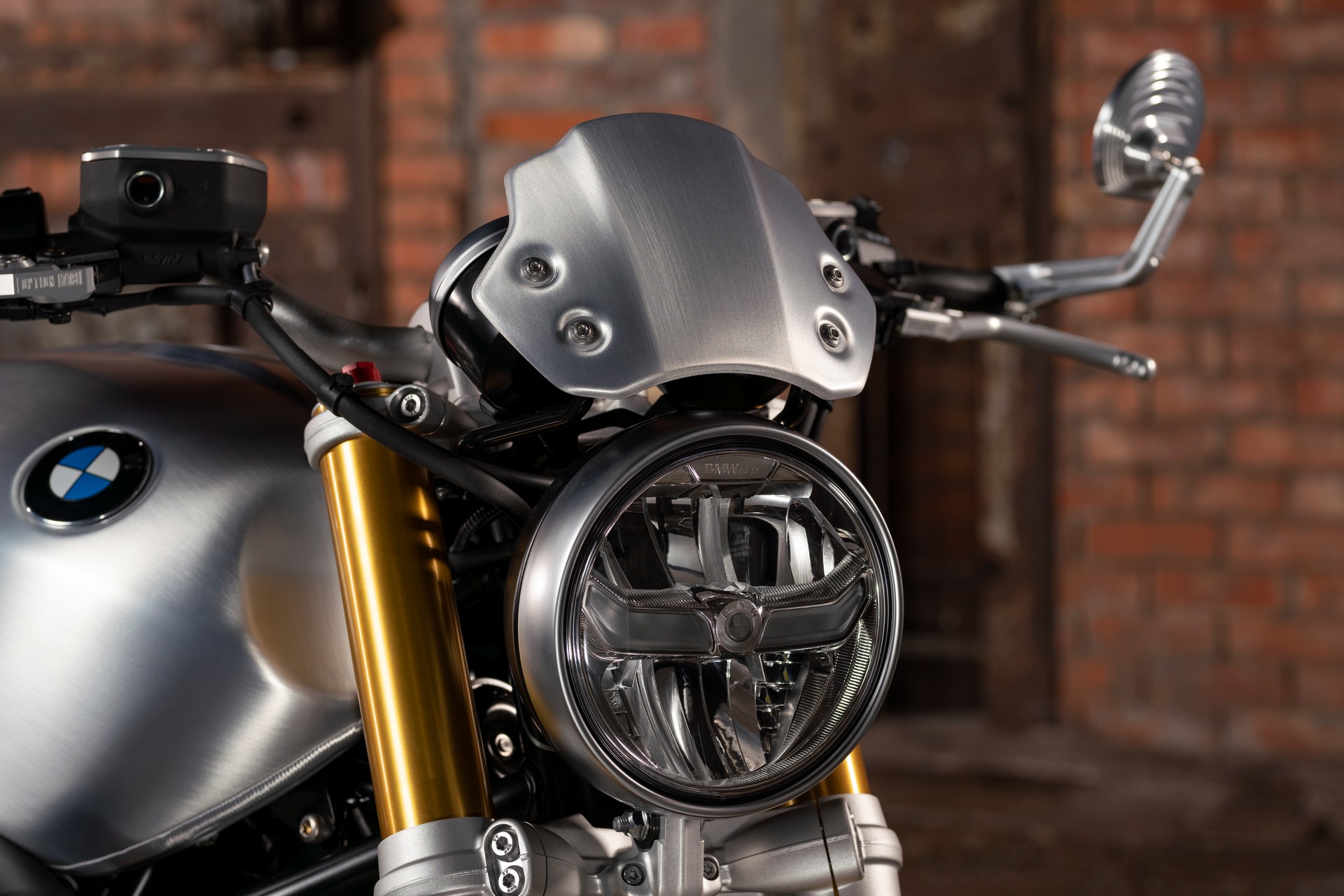 BMW Motorrad Introduces New R 18 Classic And Updated R nineT Lineup