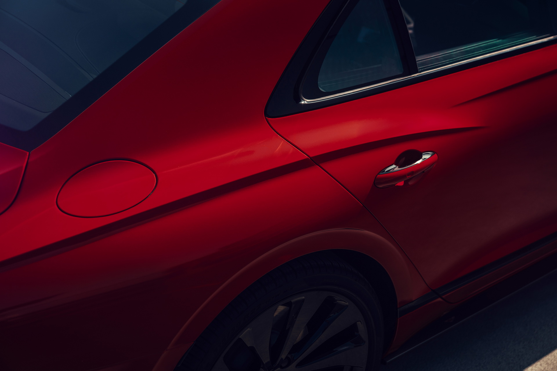 Bentley Flying Spur Becomes More Driver-Focused With New 542 HP Twin-Turbo V8