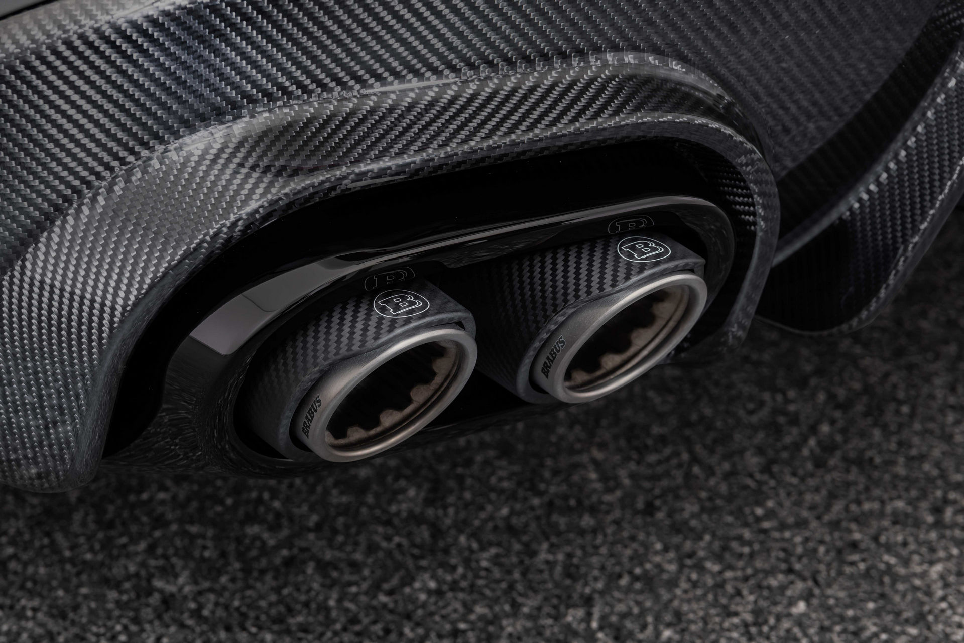 Brabus Rocket 900 Will Hit 205 MPH And Is Capped At 10 Units