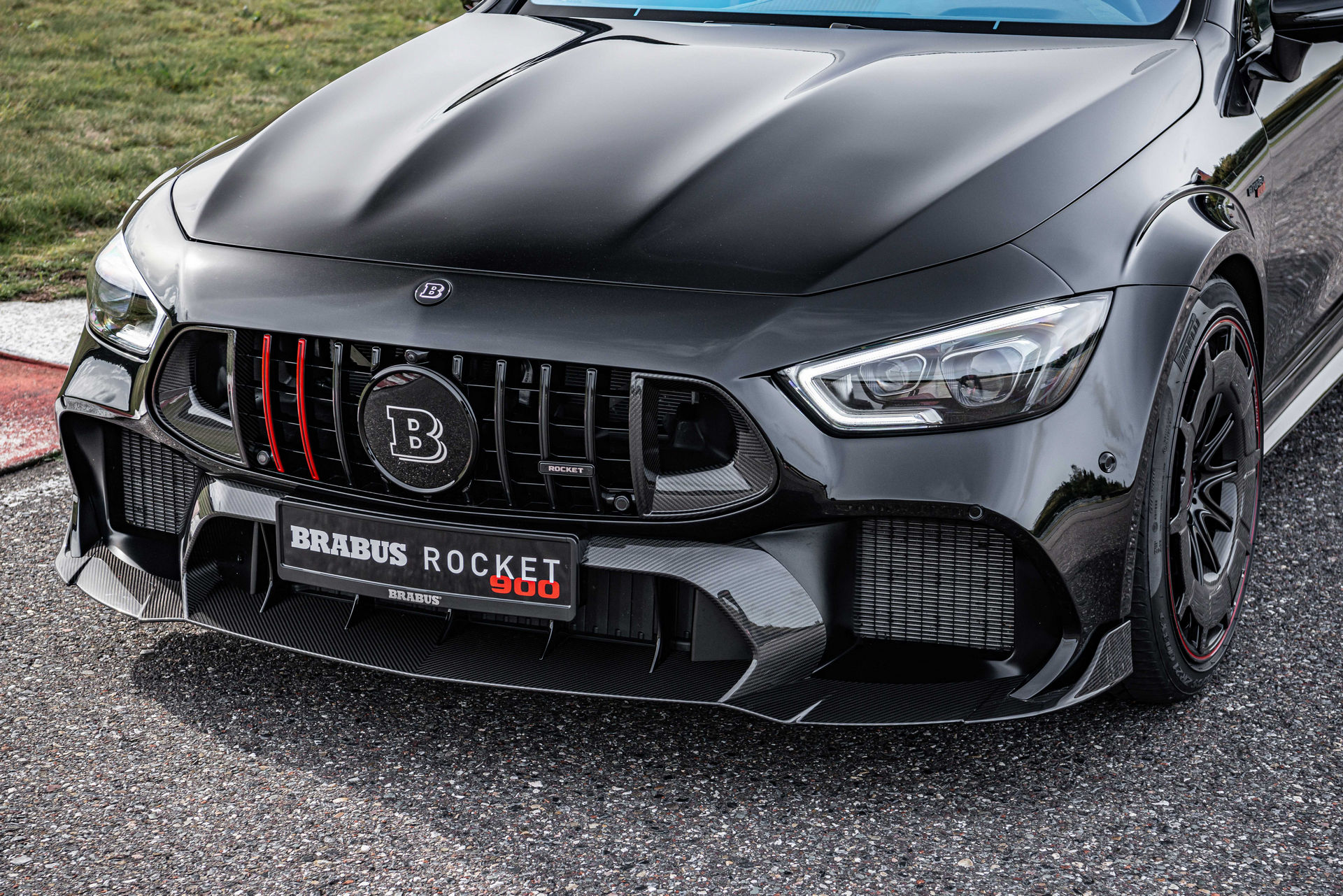Brabus Rocket 900 Will Hit 205 MPH And Is Capped At 10 Units