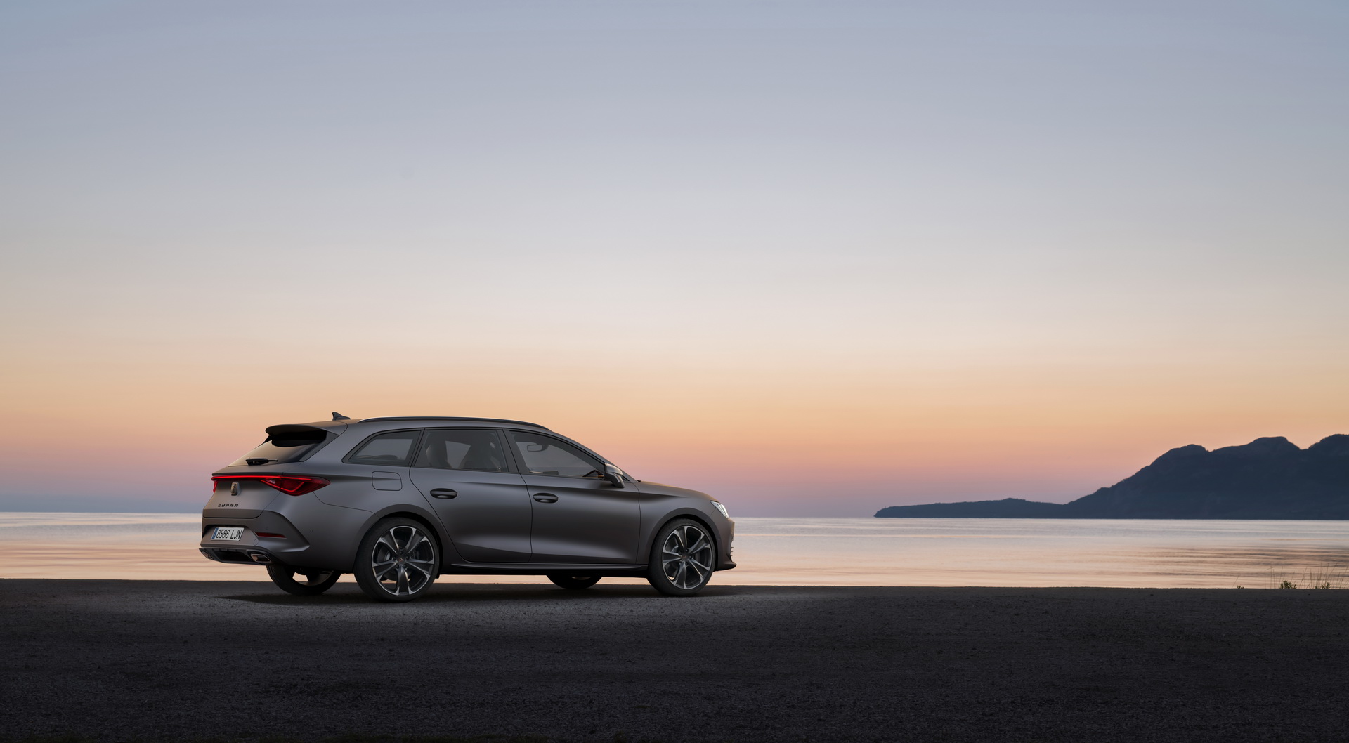 2021 Cupra Leon: Plug-In Hybrid Hot Hatch Hits The European Market