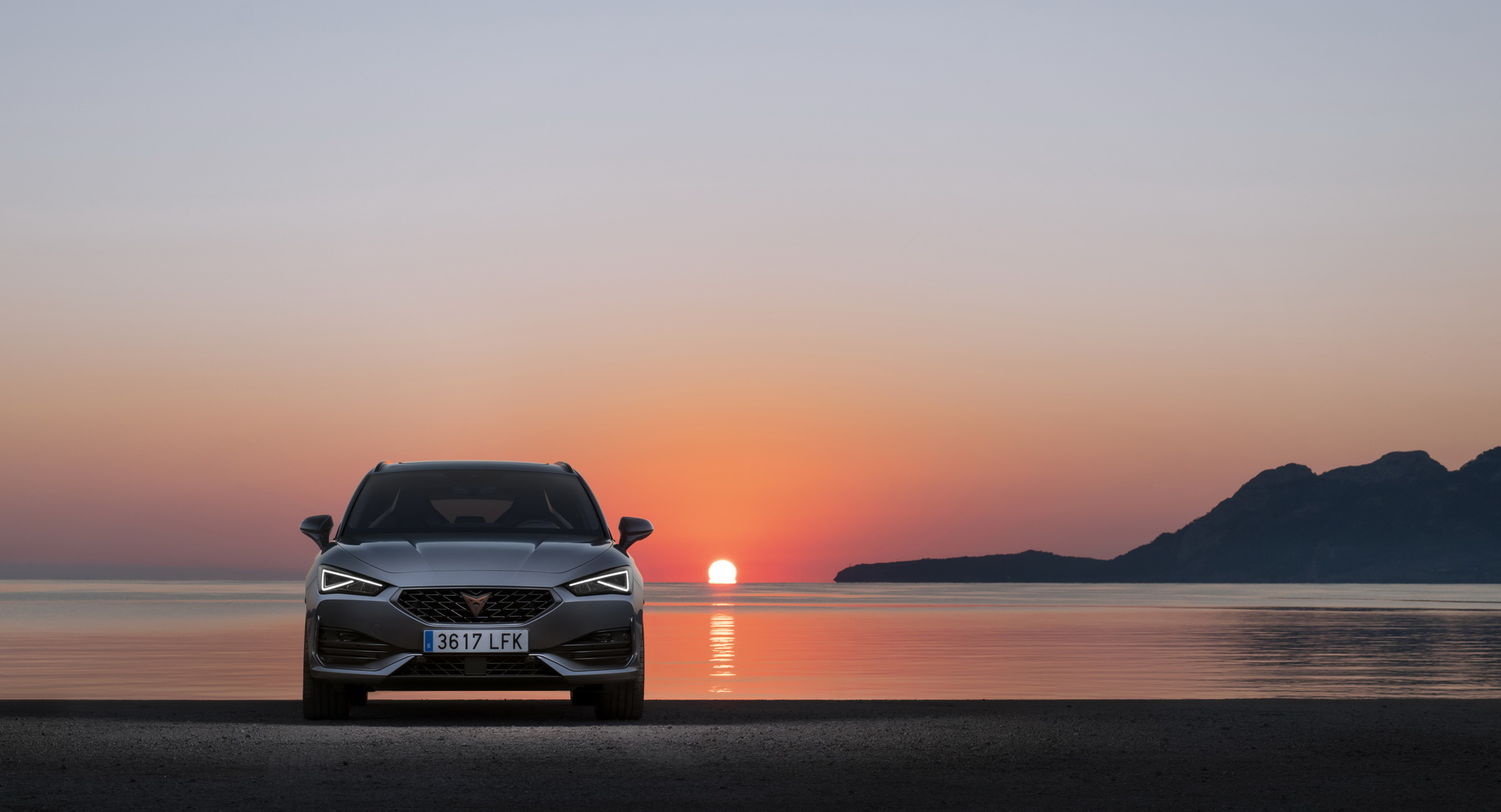 2021 Cupra Leon: Plug-In Hybrid Hot Hatch Hits The European Market