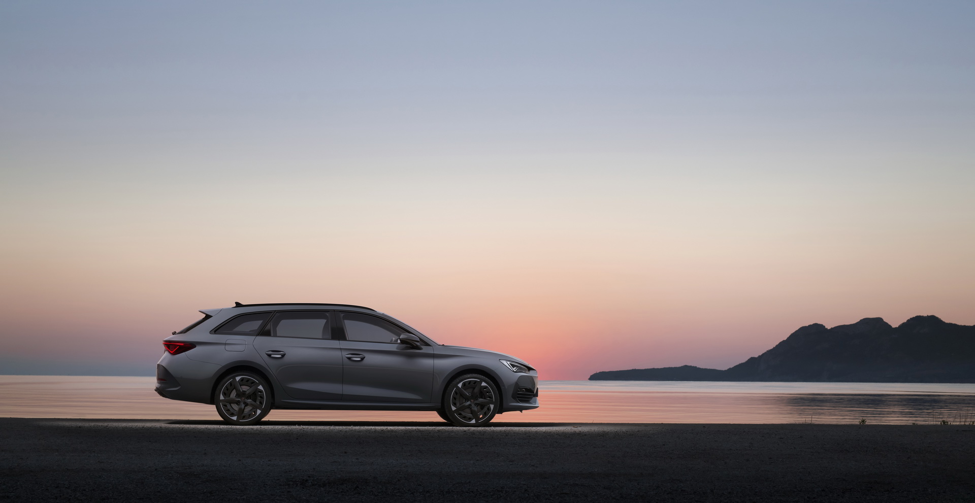 2021 Cupra Leon: Plug-In Hybrid Hot Hatch Hits The European Market