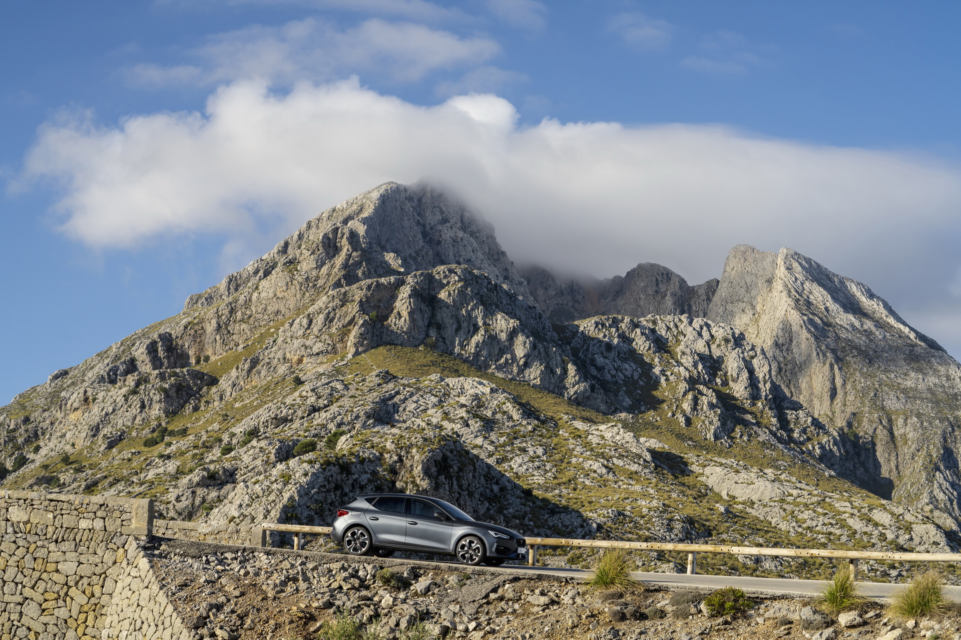2021 Cupra Leon: Plug-In Hybrid Hot Hatch Hits The European Market