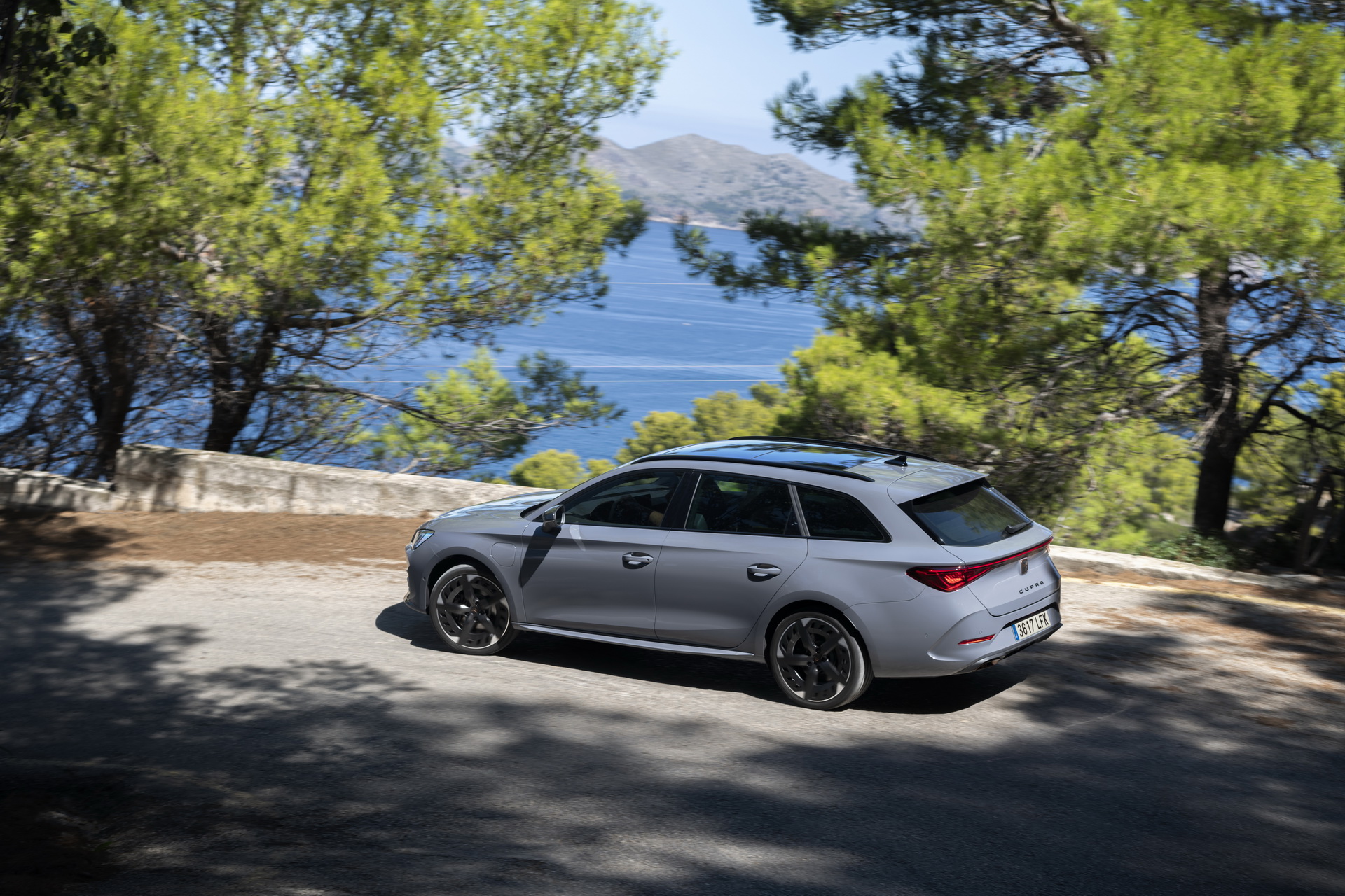 2021 Cupra Leon: Plug-In Hybrid Hot Hatch Hits The European Market