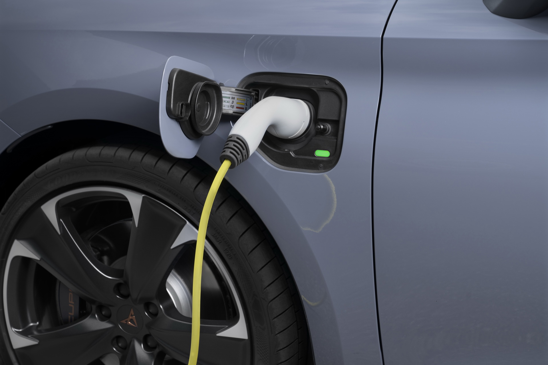 2021 Cupra Leon: Plug-In Hybrid Hot Hatch Hits The European Market