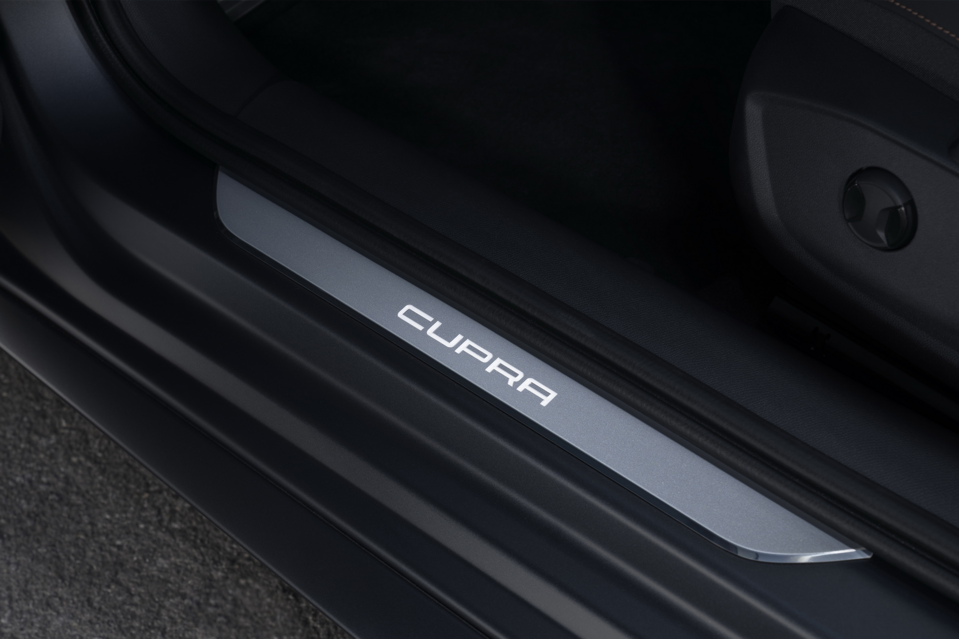 2021 Cupra Leon: Plug-In Hybrid Hot Hatch Hits The European Market