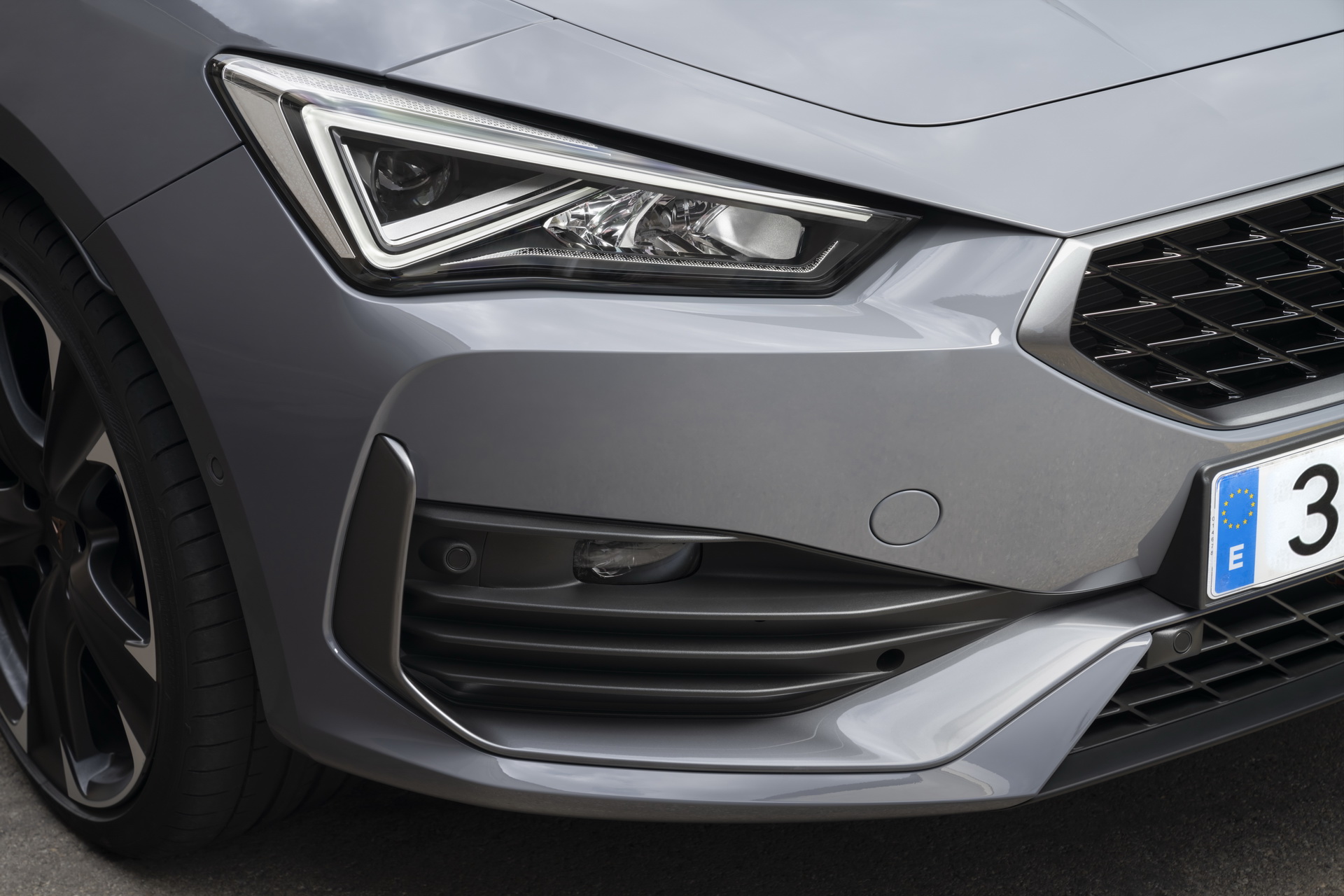 2021 Cupra Leon: Plug-In Hybrid Hot Hatch Hits The European Market