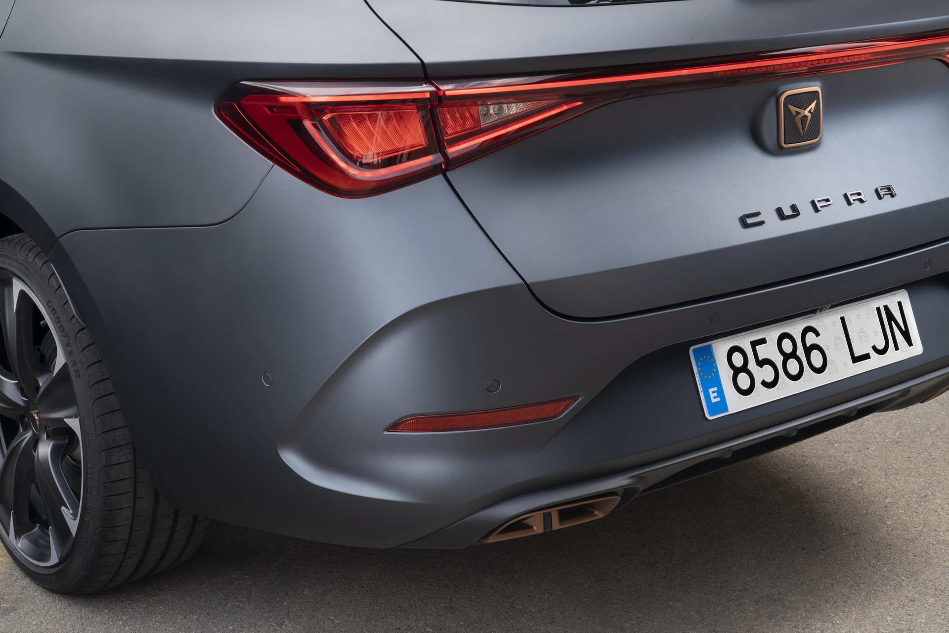 2021 Cupra Leon: Plug-In Hybrid Hot Hatch Hits The European Market