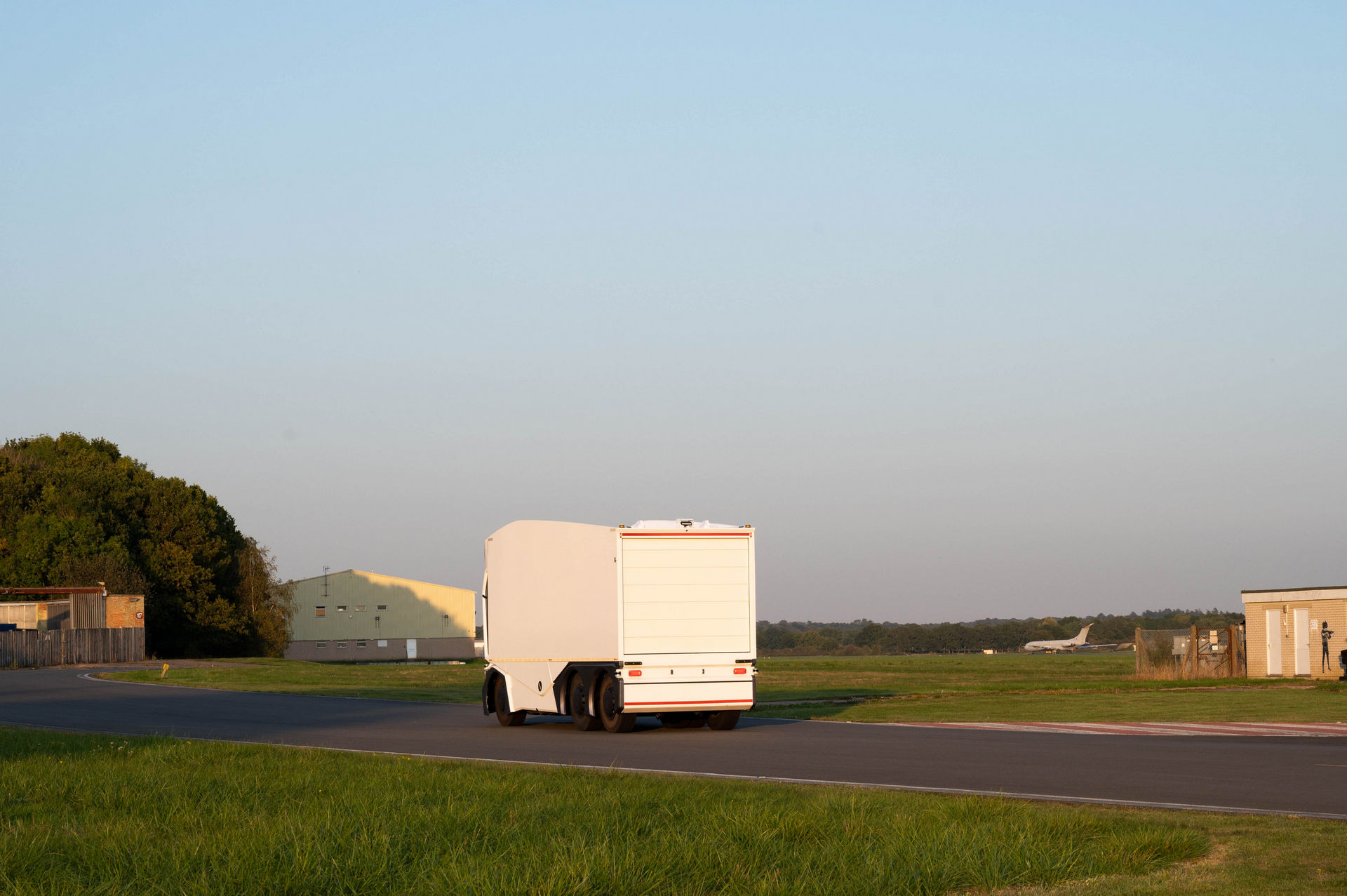 Einride Pod Is The First Autonomous Electric Freight Truck To Hit Top Gear’s Track