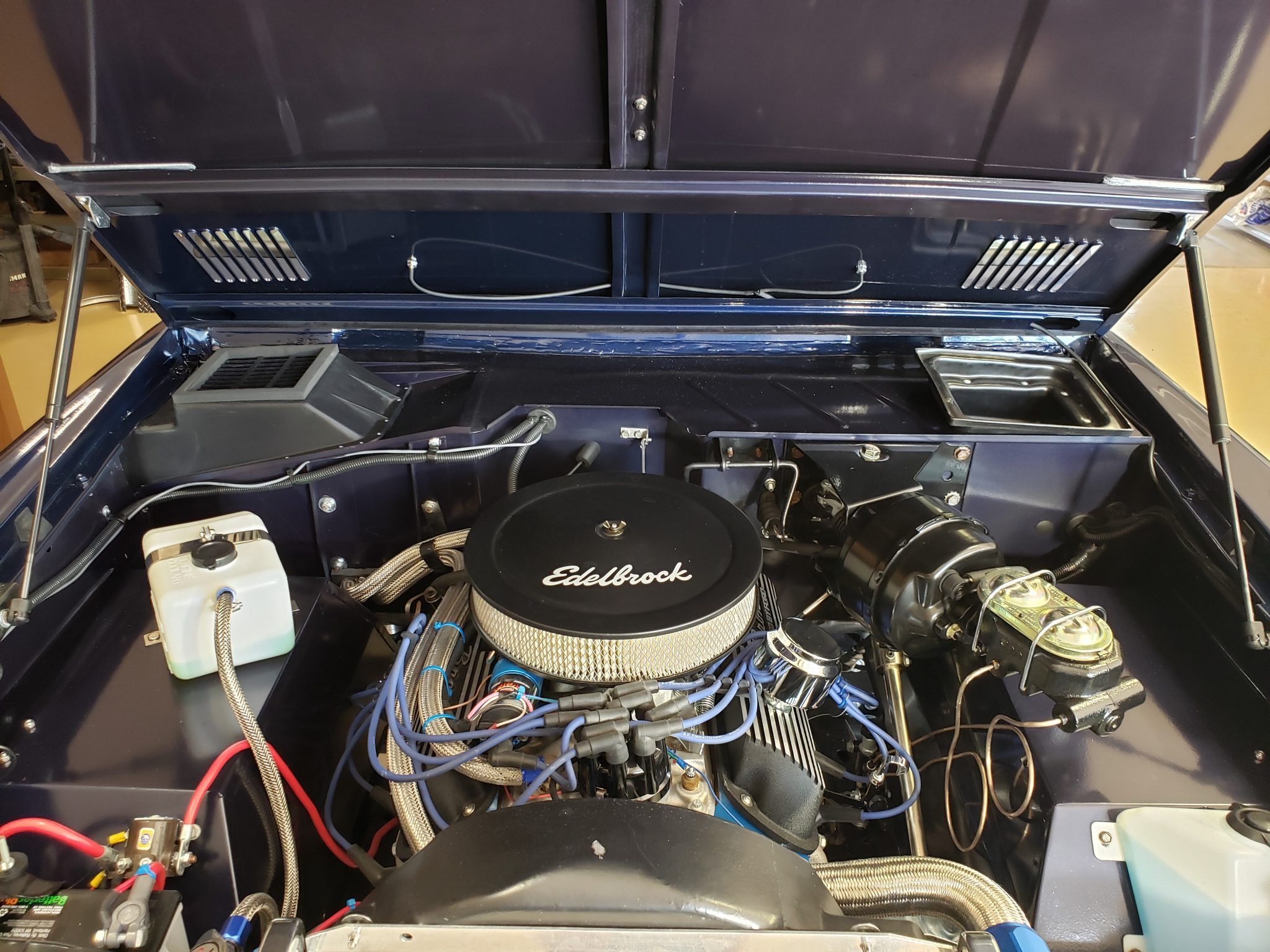 Show Off To Your Friends With This Ford Bronco Restomod