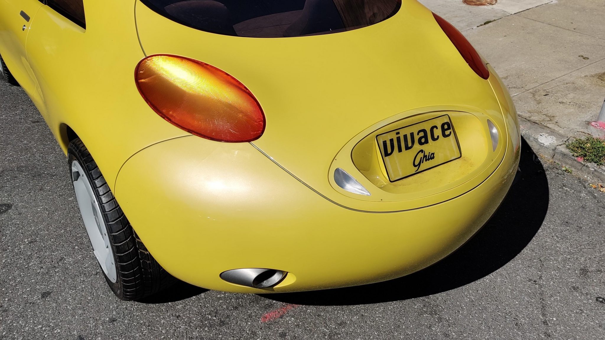 Here’s Your Chance To Own A One-Off 1996 Ford Ghia Vivace Concept