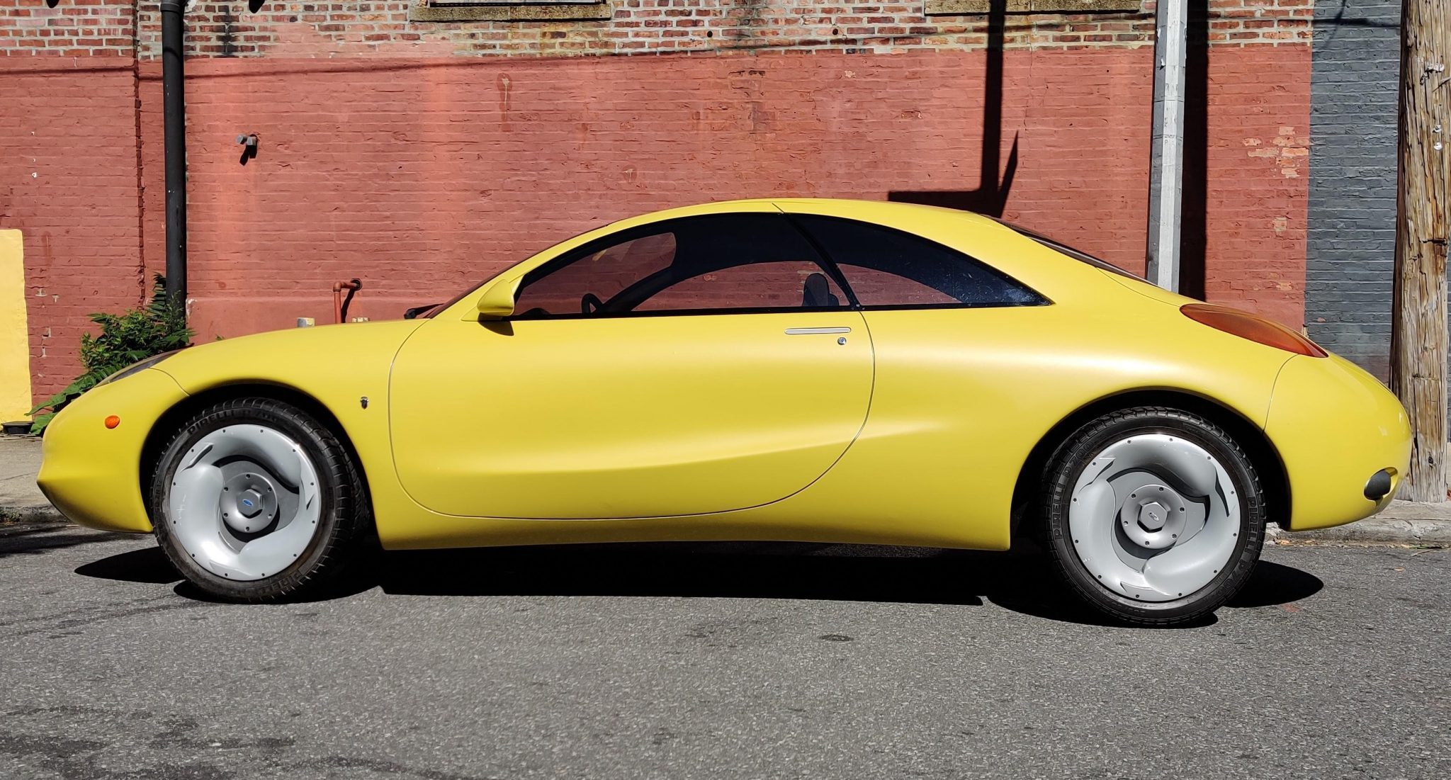 Here’s Your Chance To Own A One-Off 1996 Ford Ghia Vivace Concept