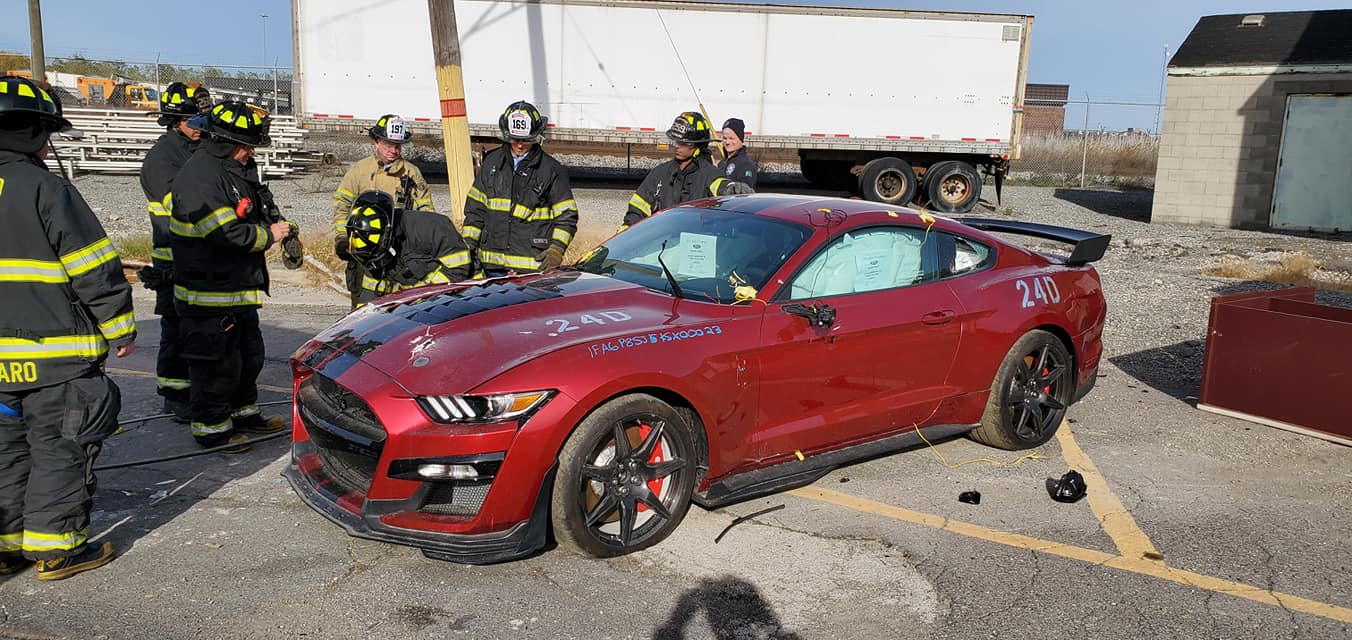 Dearborn Fire Crews Cut Up A Ford Mustang Shelby GT500 For Training