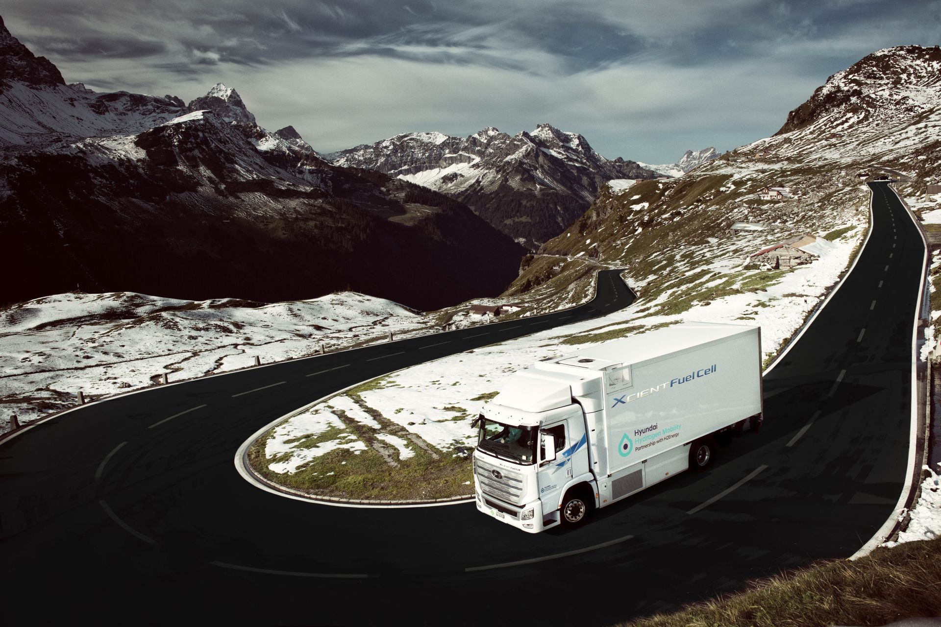 Hyundai Xcient Debuts As The World’s First Mass-Produced Fuel Cell Electric Heavy-Duty Truck