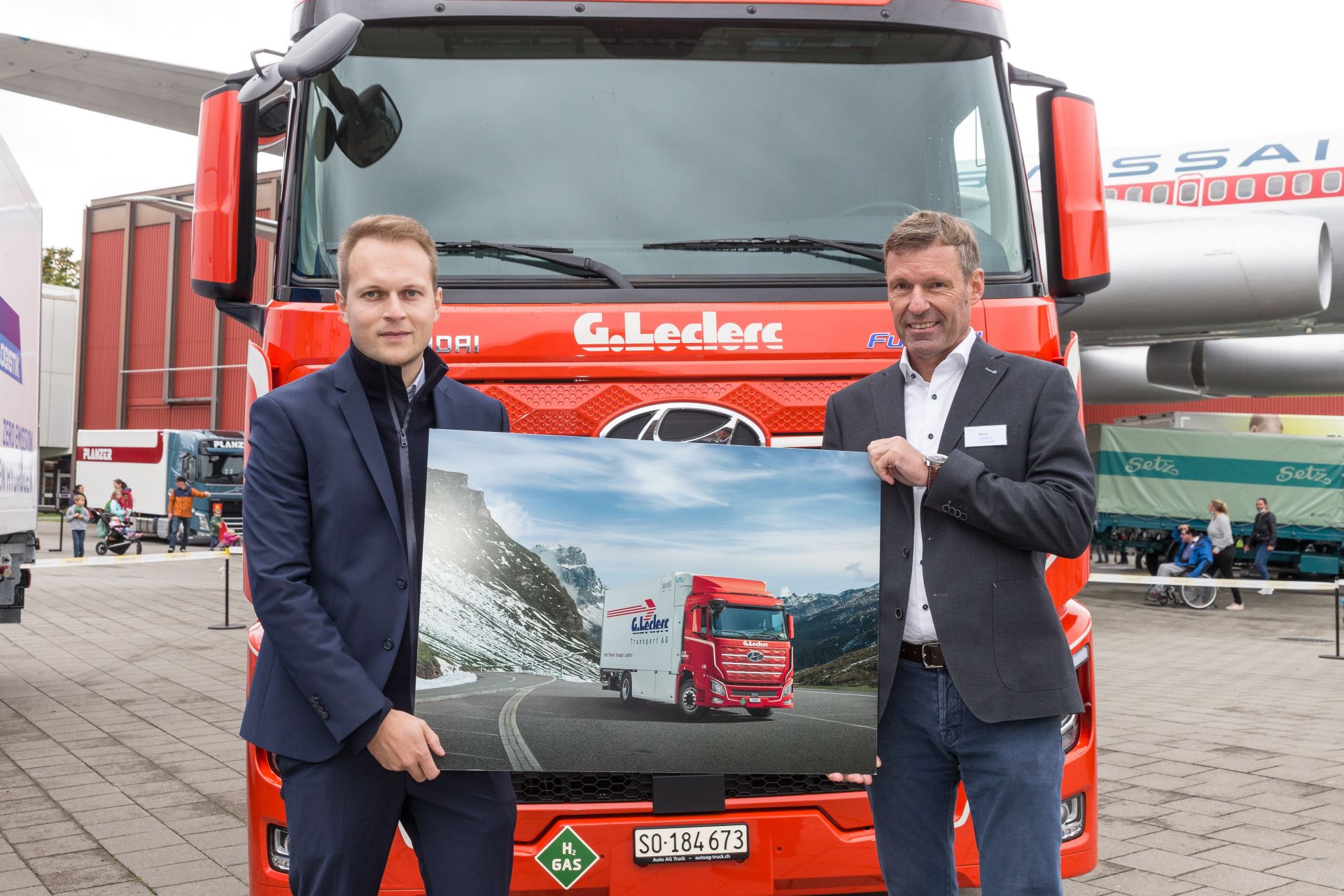 Hyundai Xcient Debuts As The World’s First Mass-Produced Fuel Cell Electric Heavy-Duty Truck