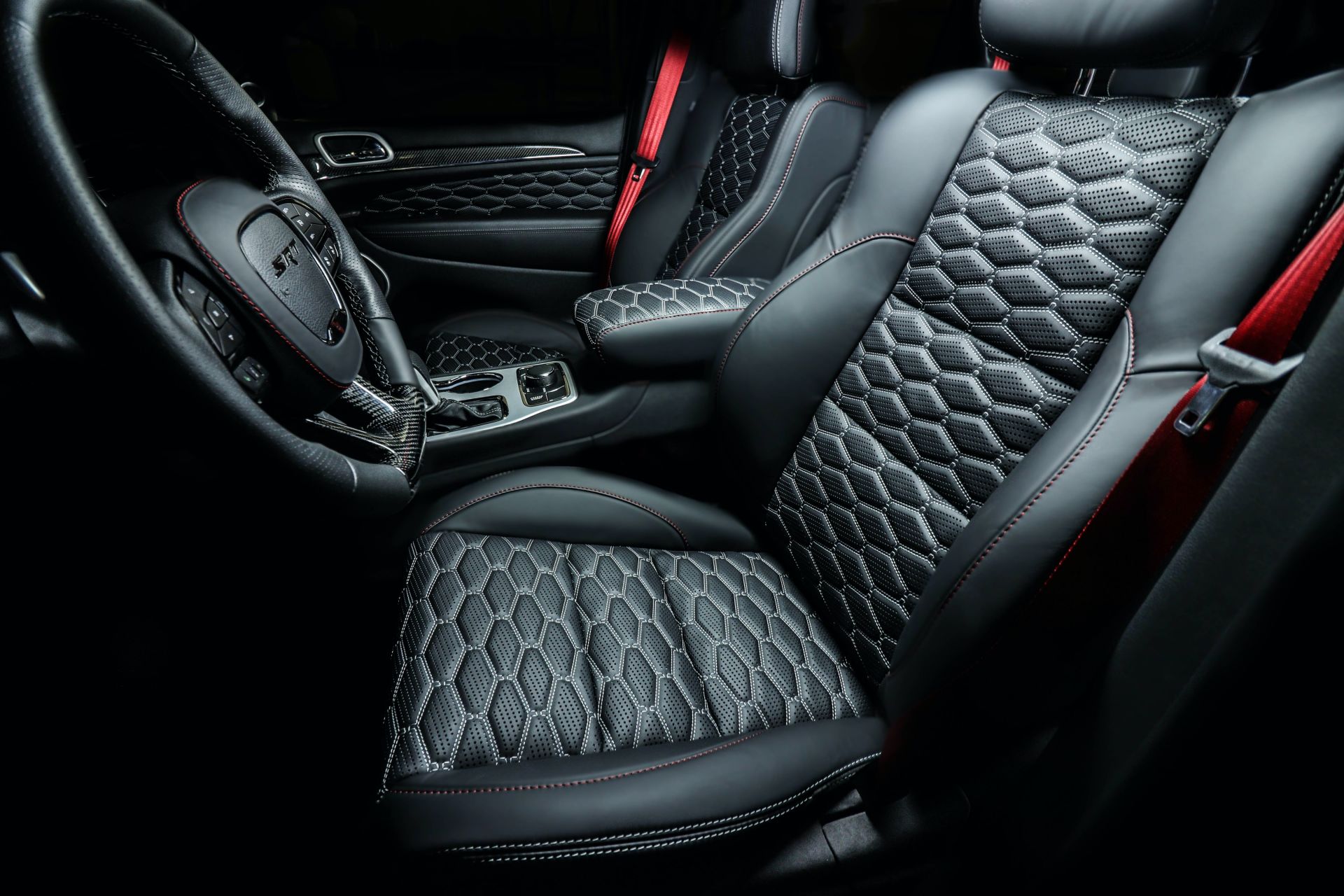 Jeep Owner Wanted Grand Cherokee SRT Gone, But Then Vilner Did This To The Interior