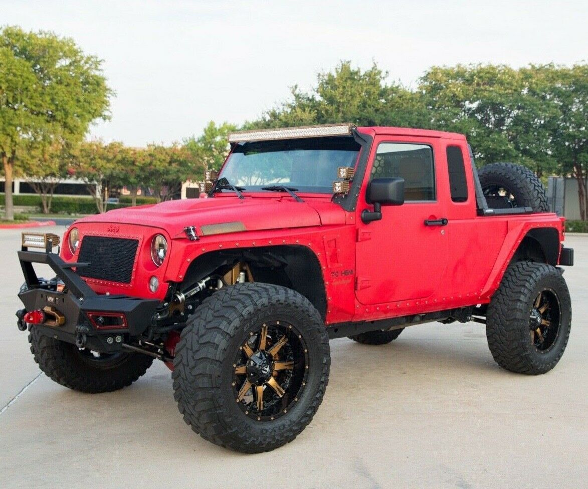 At 99,000, Would You Buy Into This 7.0L Hemi V8 Jeep