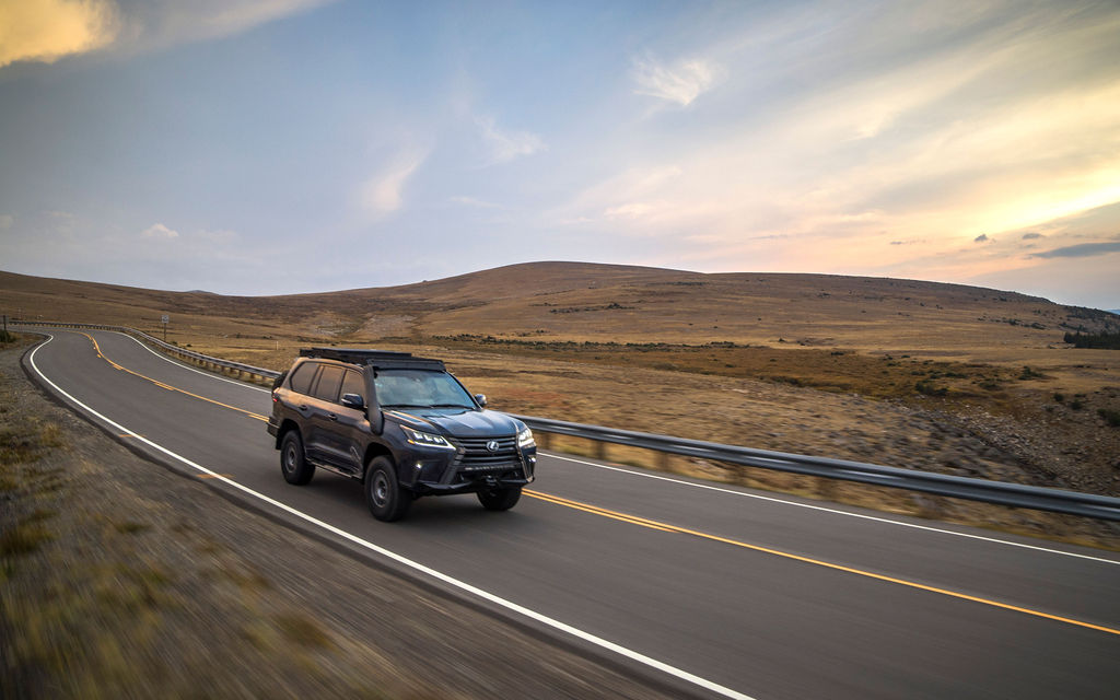 Lexus J201 Concept Is A 550-HP LX 570 Turned Up To Eleven