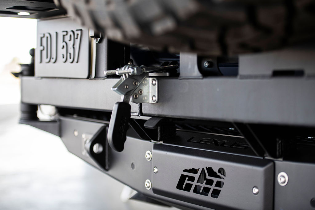 Lexus J201 Concept Is A 550-HP LX 570 Turned Up To Eleven