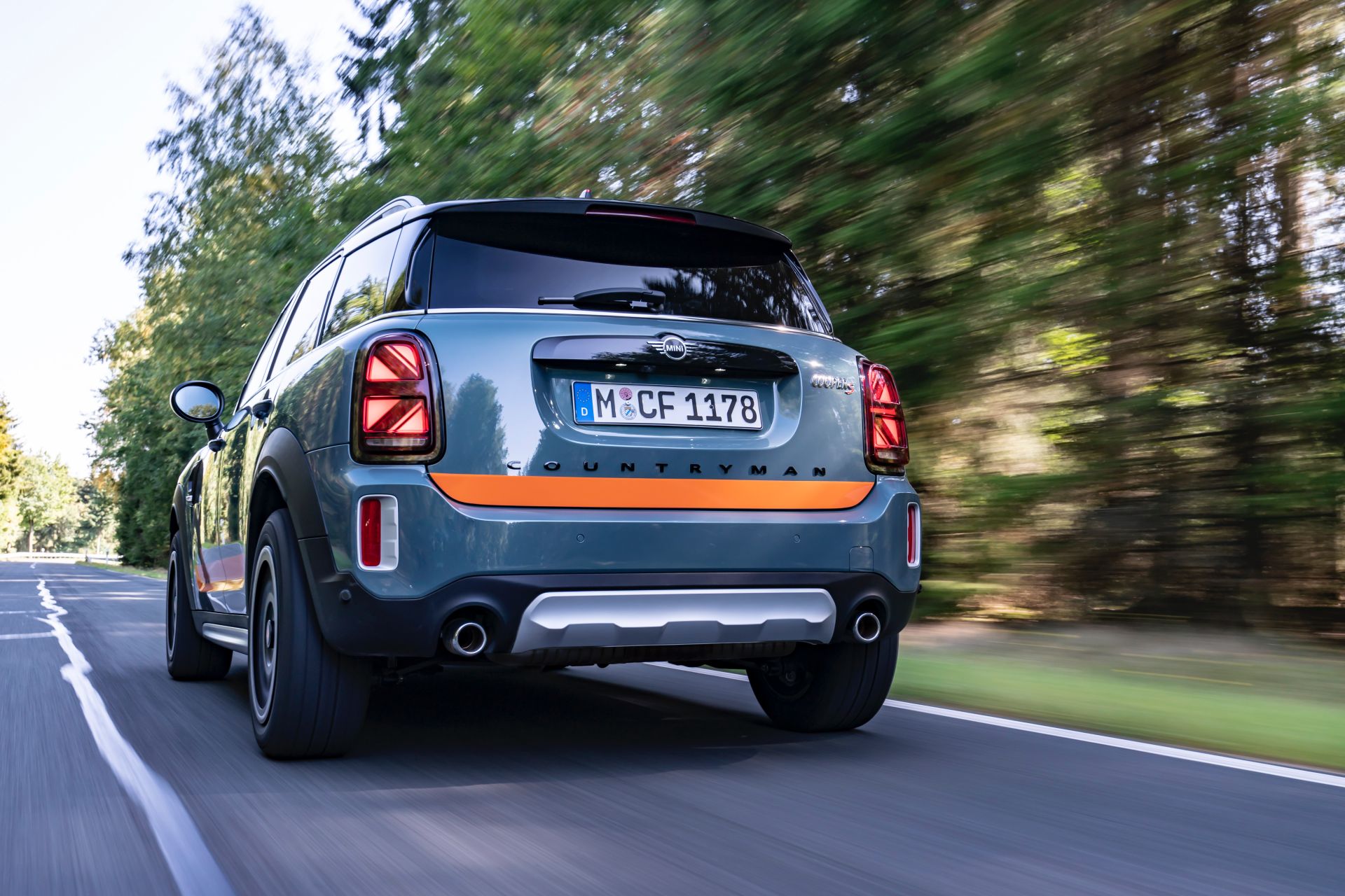 MINI Countryman Powered By X-Raid Rides Higher, Goes Farther