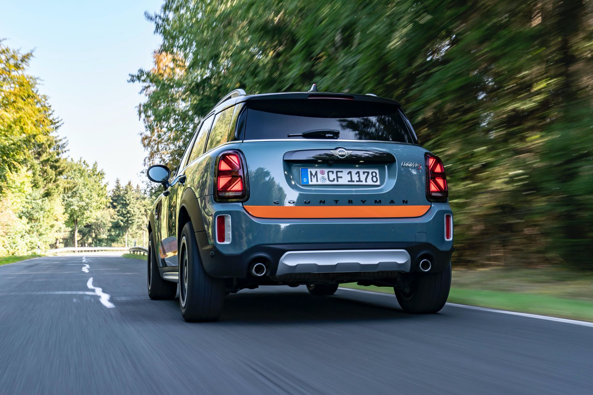 MINI Countryman Powered By X-Raid Rides Higher, Goes Farther