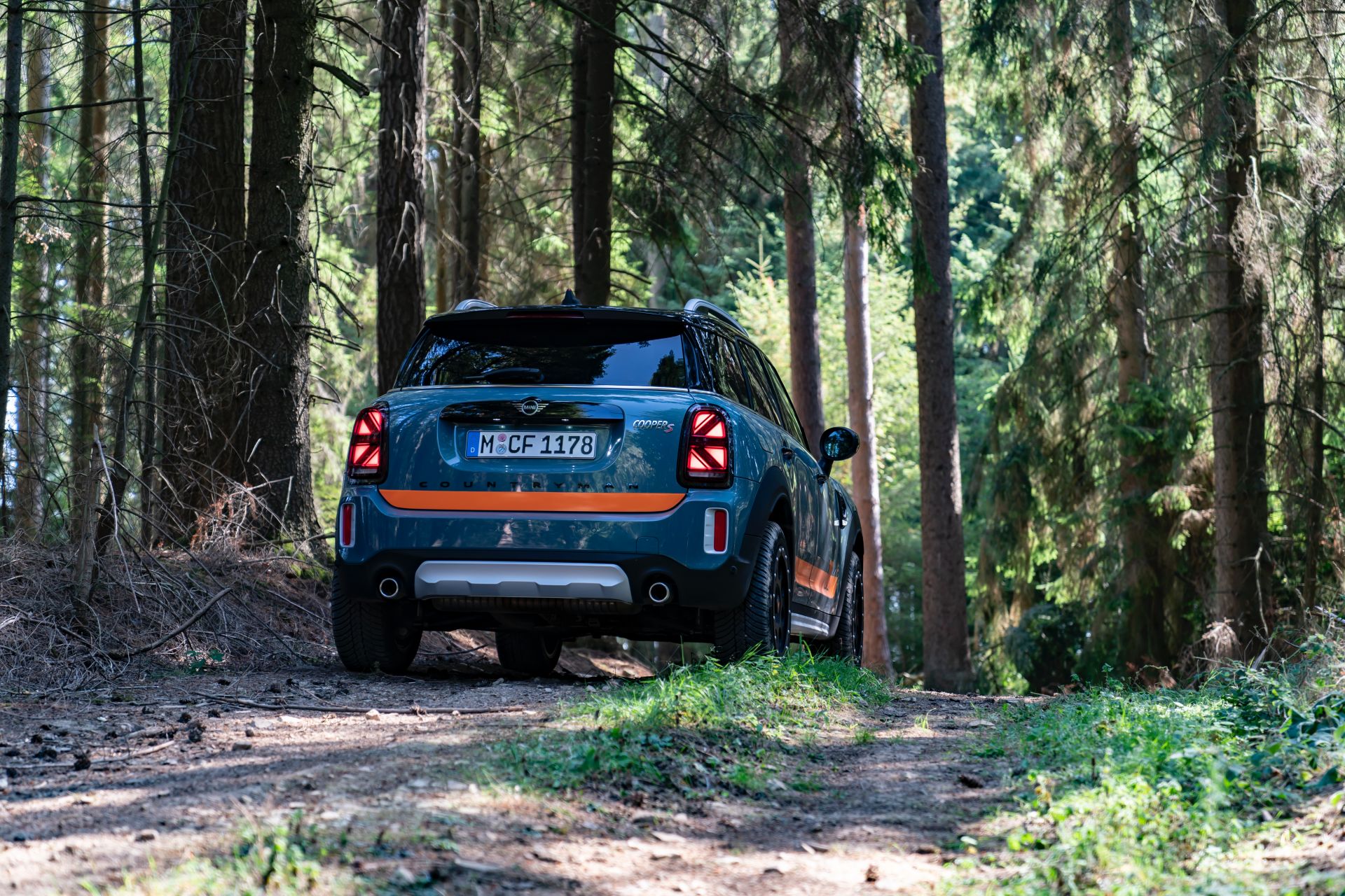 MINI Countryman Powered By X-Raid Rides Higher, Goes Farther