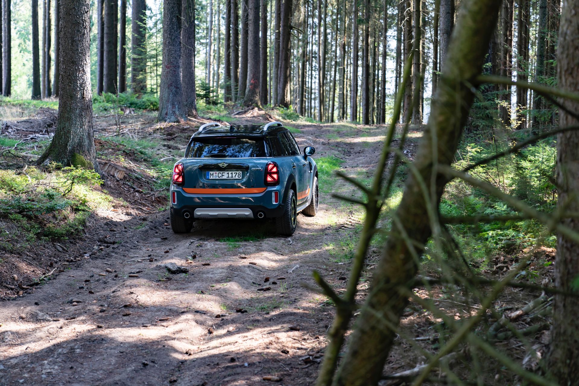 MINI Countryman Powered By X-Raid Rides Higher, Goes Farther