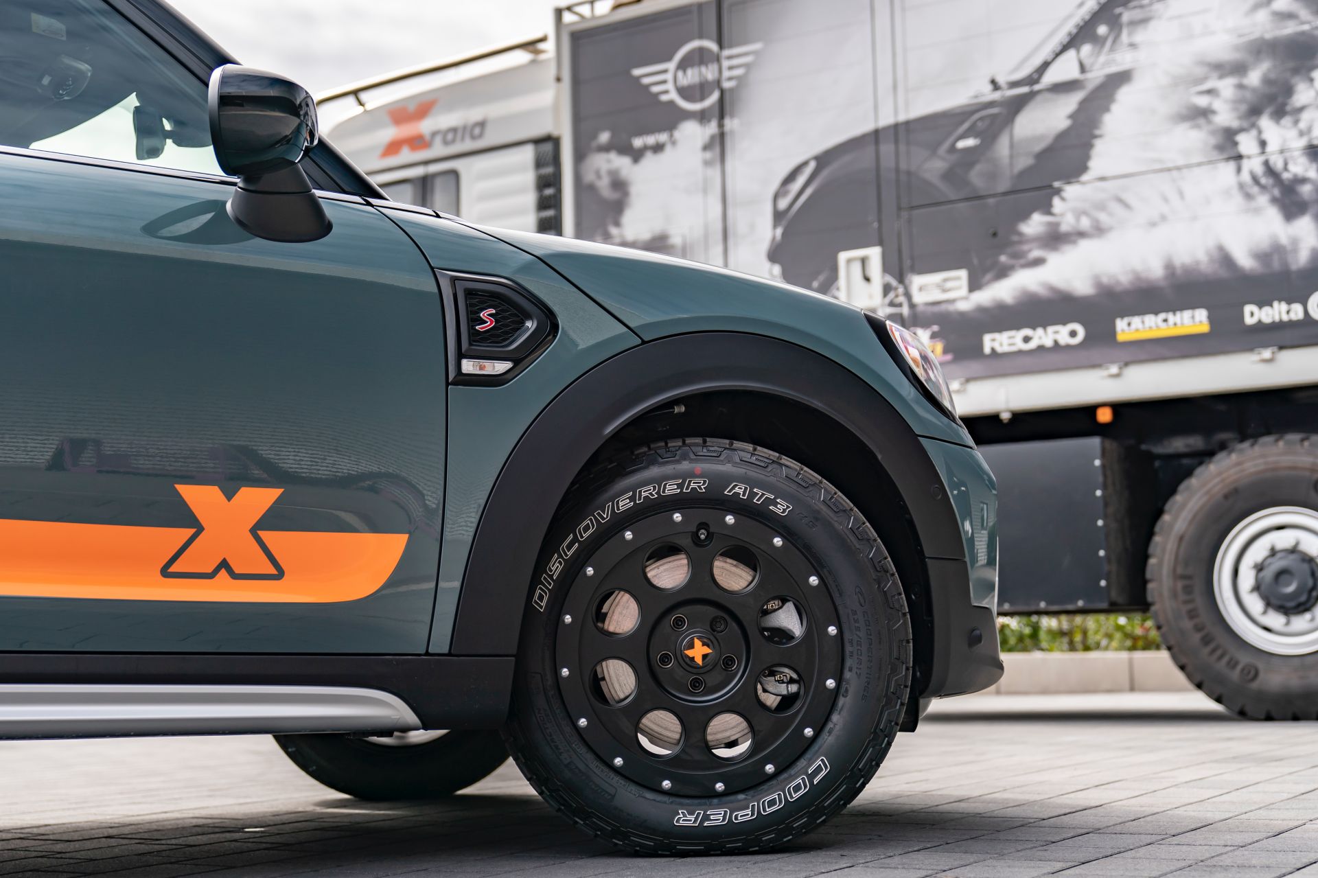 MINI Countryman Powered By X-Raid Rides Higher, Goes Farther