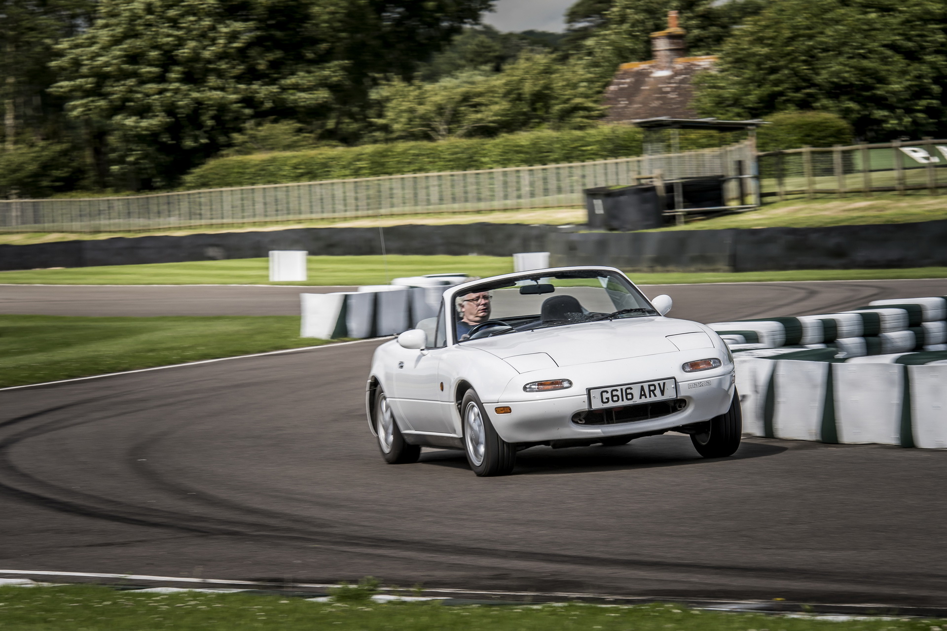 Mazda MX-5 MK1 Owners In Europe Can Now Buy Official Reproduction Parts