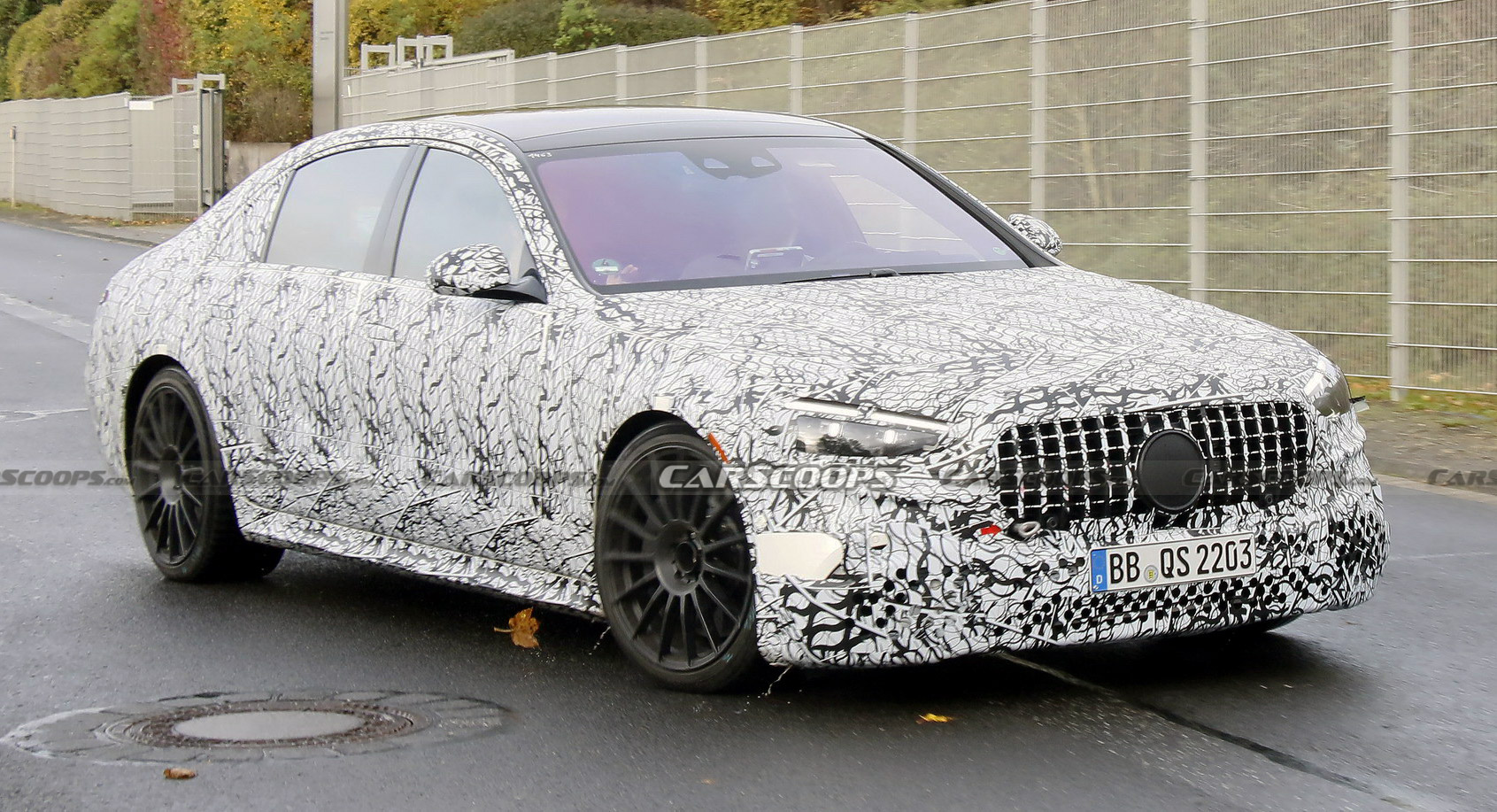 22 Mercedes Amg S63e More Spy Shots Of The Electrified 700 Hp Luxury Missile Carscoops
