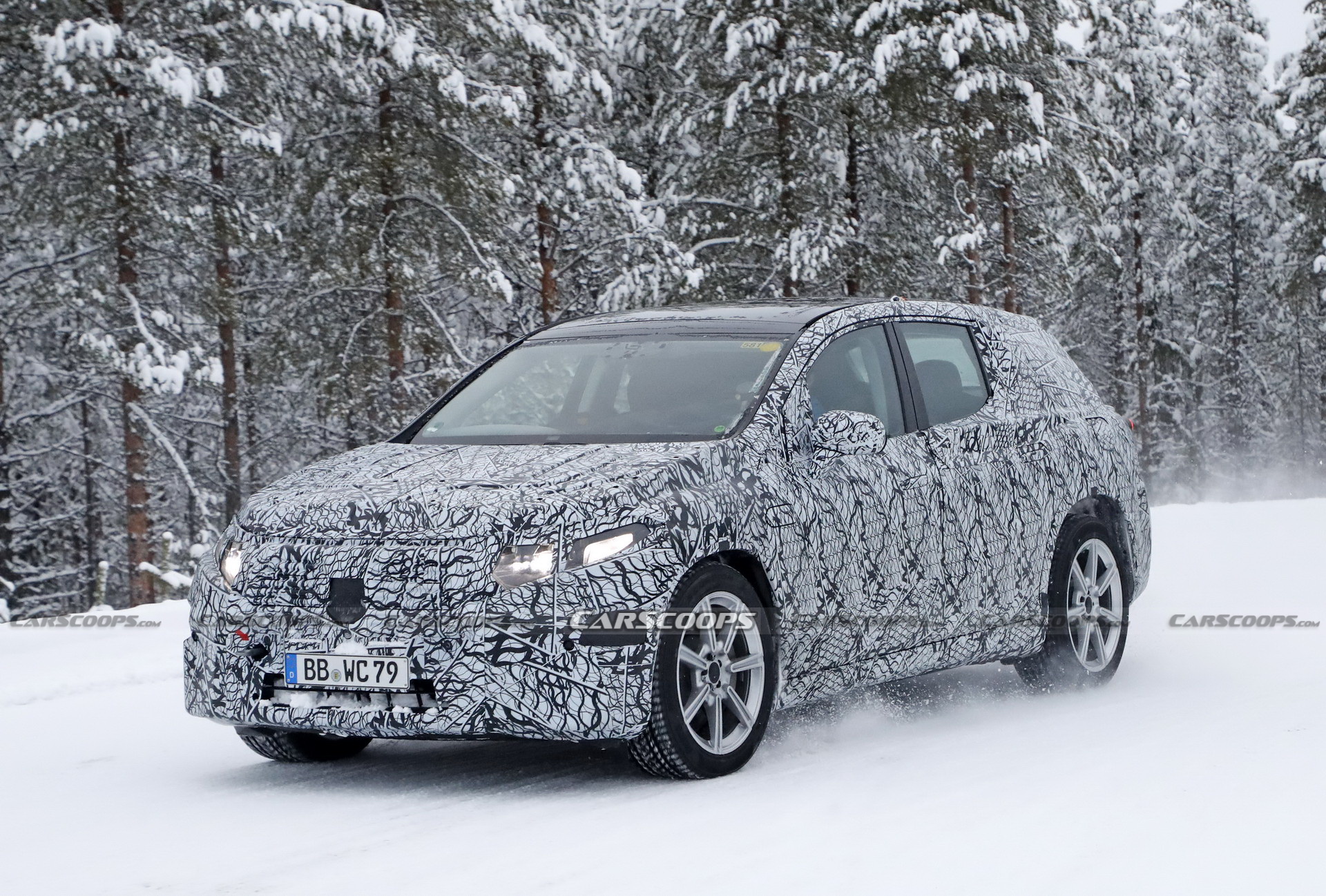 New Mercedes EQS Range-Topping Electric SUV Spied Inside And Out