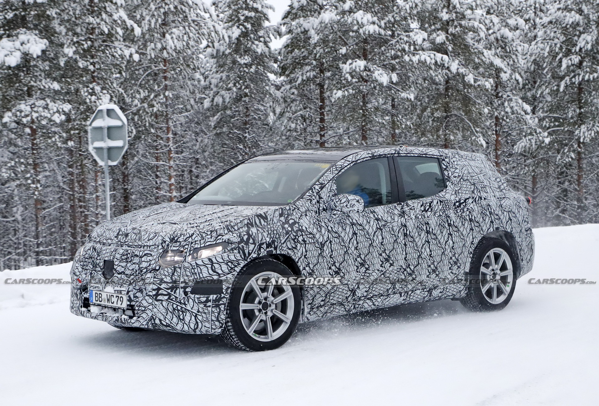 New Mercedes EQS Range-Topping Electric SUV Spied Inside And Out