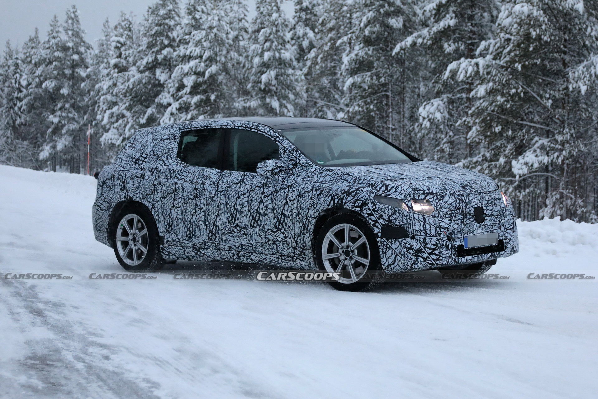 New Mercedes EQS Range-Topping Electric SUV Spied Inside And Out