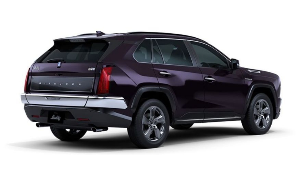 Mitsuoka Buddy Is A 2020s Toyota RAV4 Pretending To Be A 1990s American SUV
