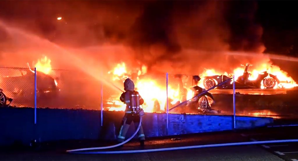  Seven Teslas Destroyed As Swedish Store Goes Up In Flames – Was It Arson?