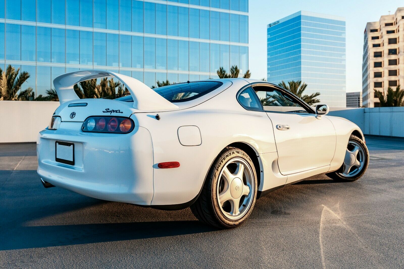 Would You Pay $175,000 For A Low-Mileage 1994 Toyota Supra Twin-Turbo? |  Carscoops