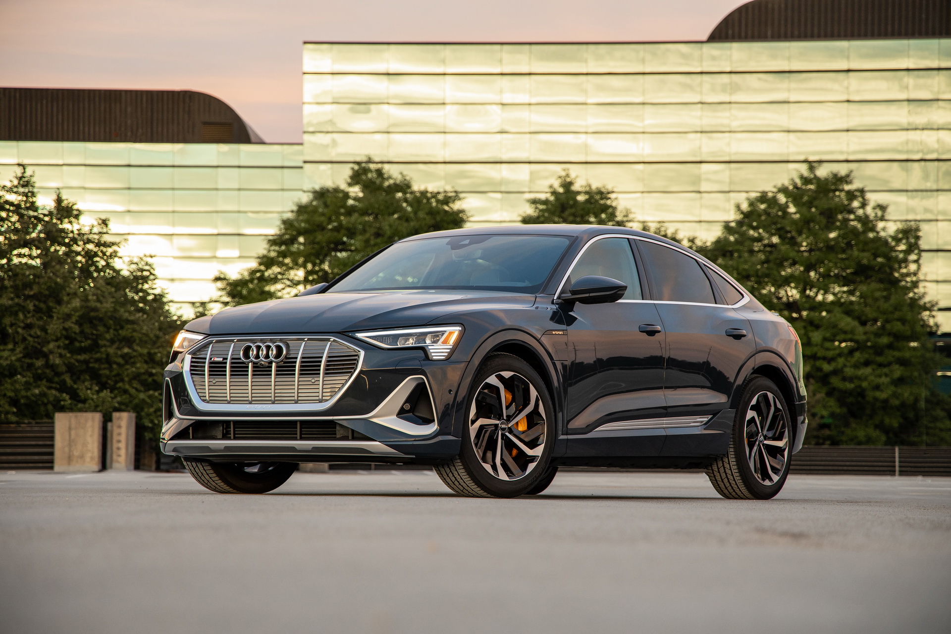 2021 Audi e-tron And e-tron Sportback Now Available With Digital Matrix LED Headlights