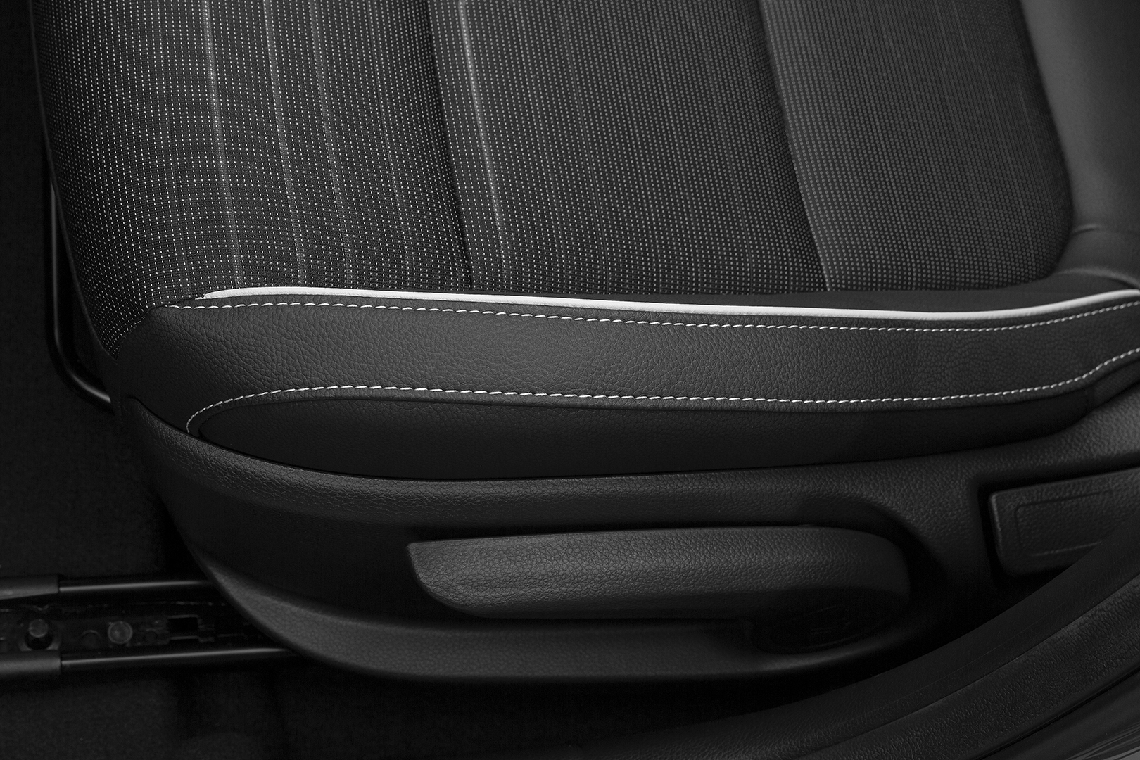 Kia Stonic Brings Mild Hybrid Tech, New Trim Levels To UK From £18,195