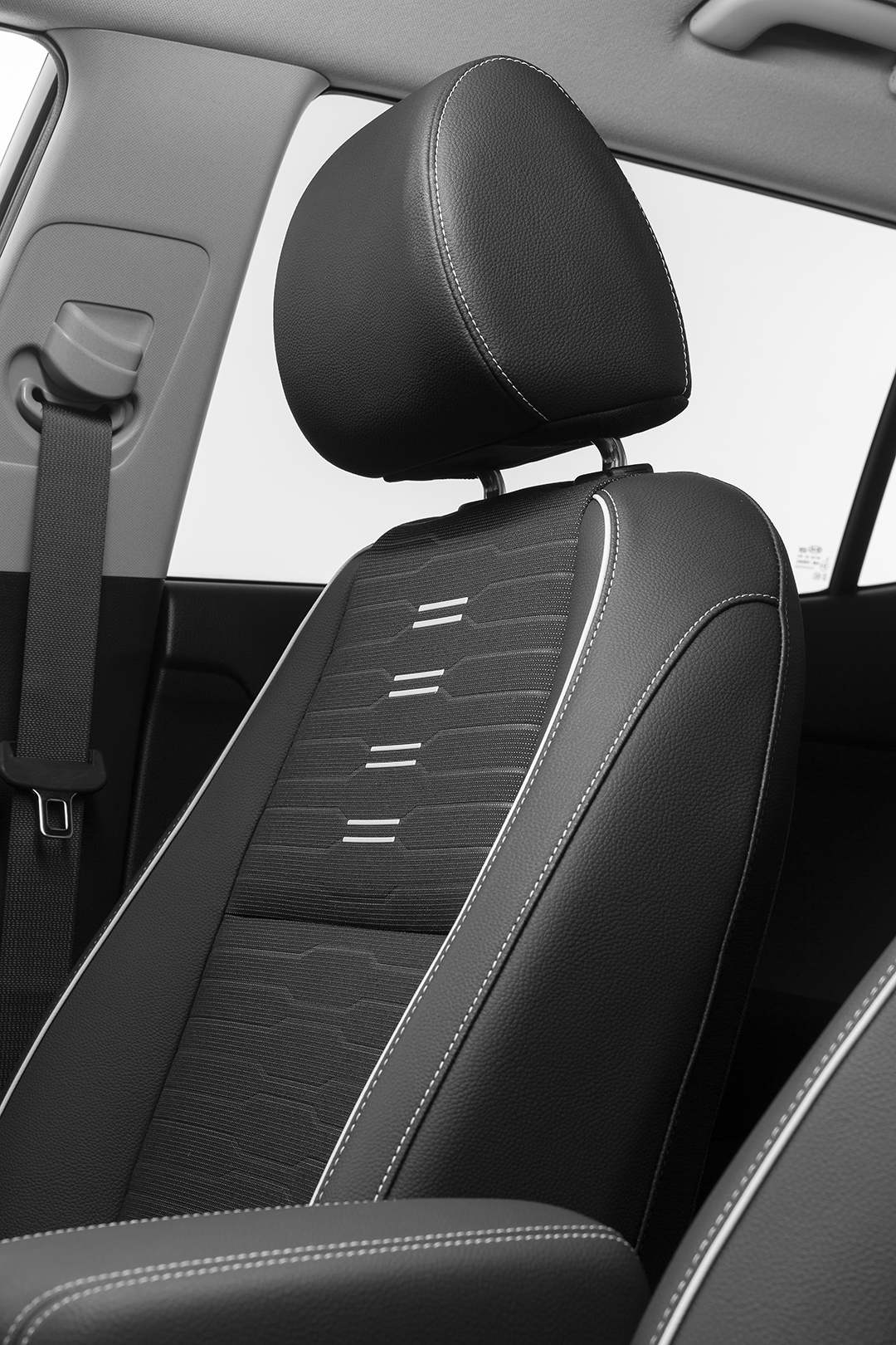 Kia Stonic Brings Mild Hybrid Tech, New Trim Levels To UK From £18,195