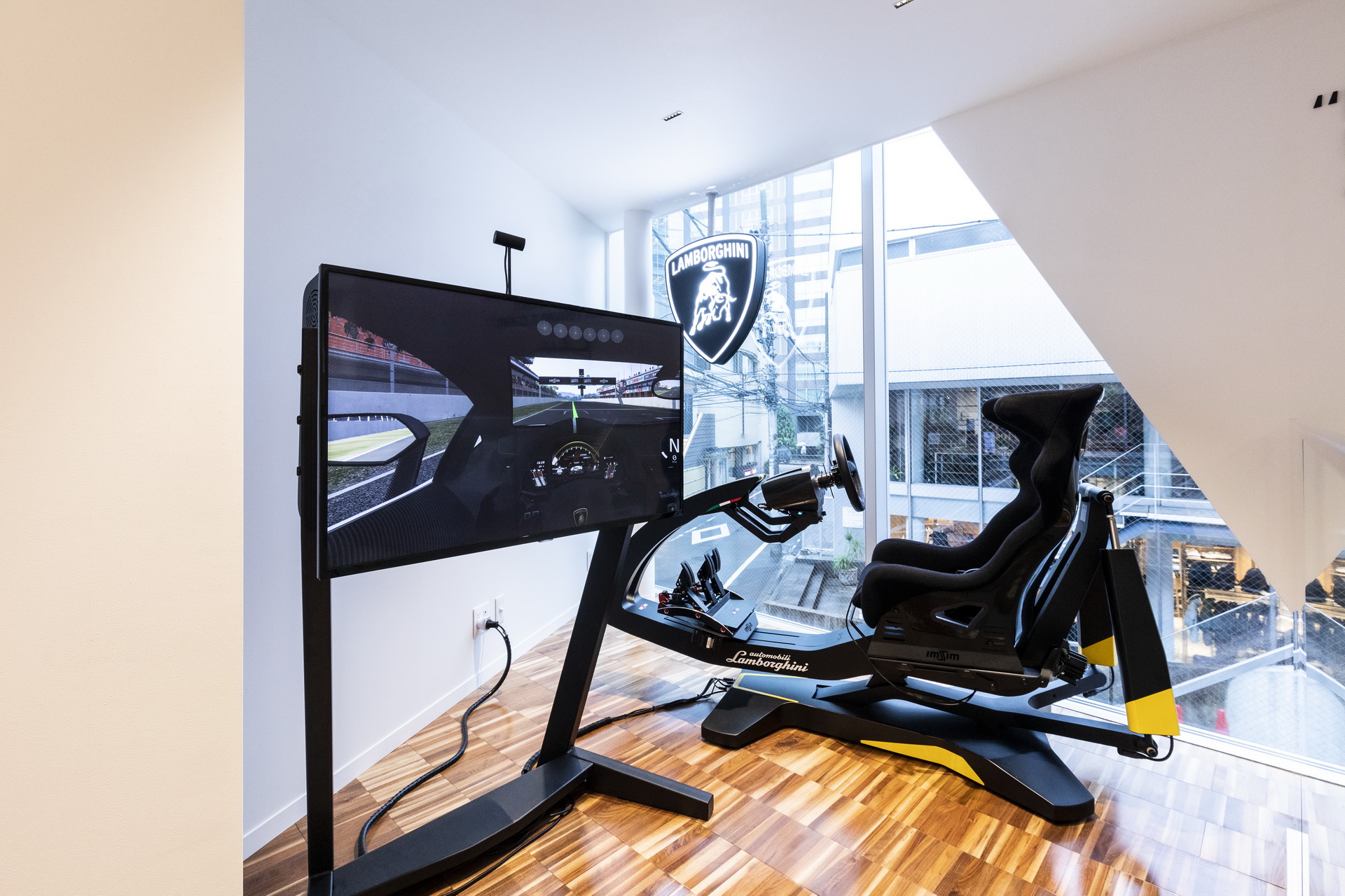 Bespoke Lamborghini Aventador S Gets New Attire From Fashion Designer