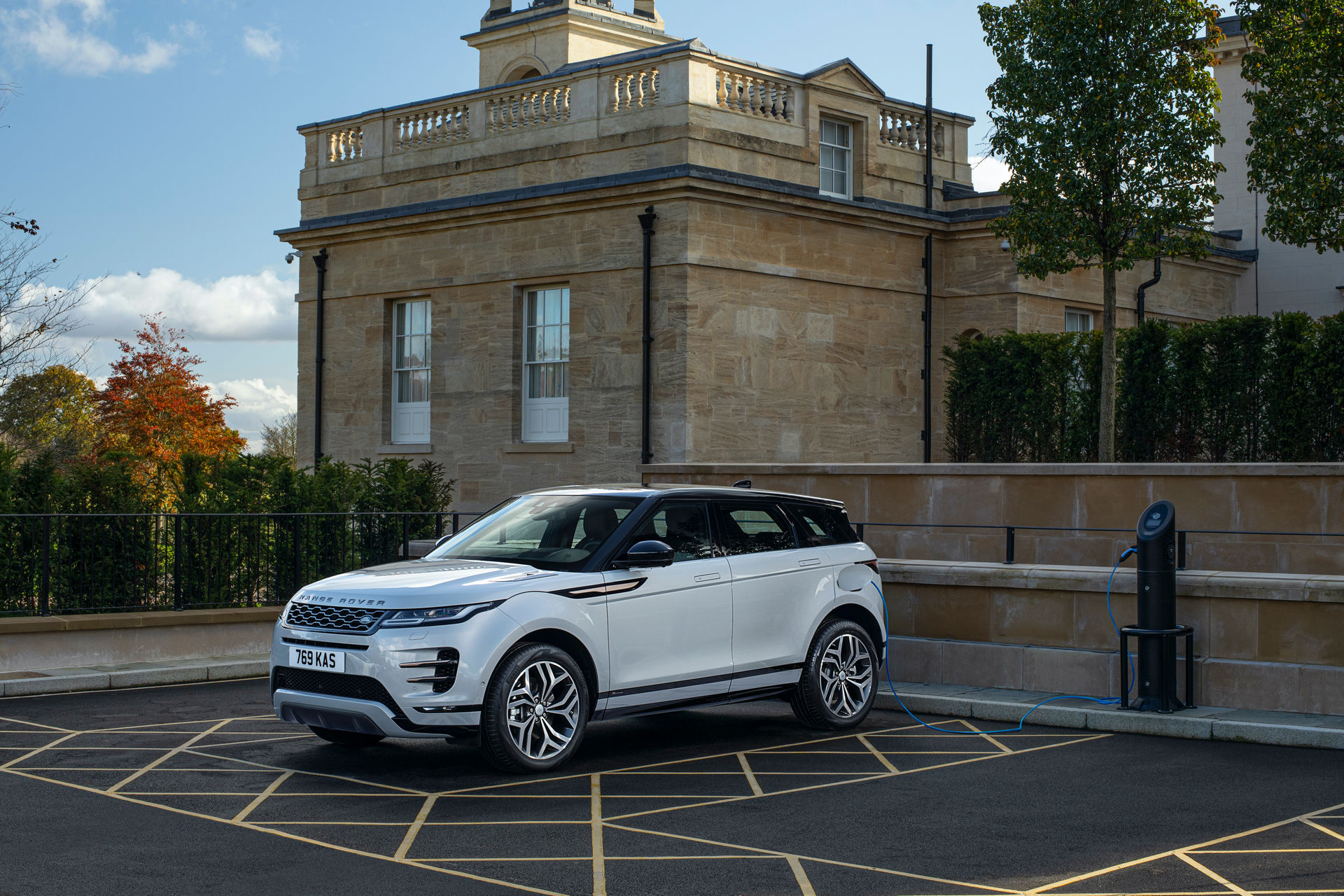 Land Rover Halts Evoque And Disco Sport P300e PHEV Sales