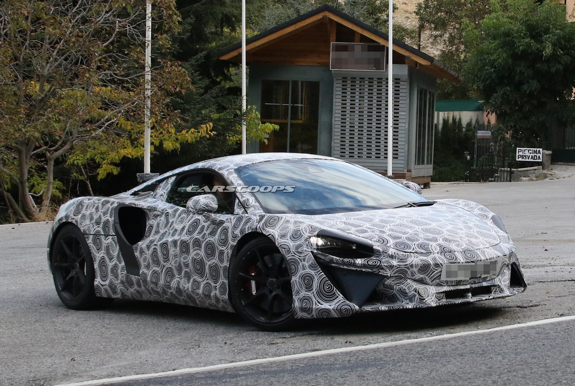 Next-Gen McLaren Hybrid Supercar Getting 600+ HP PHEV V6