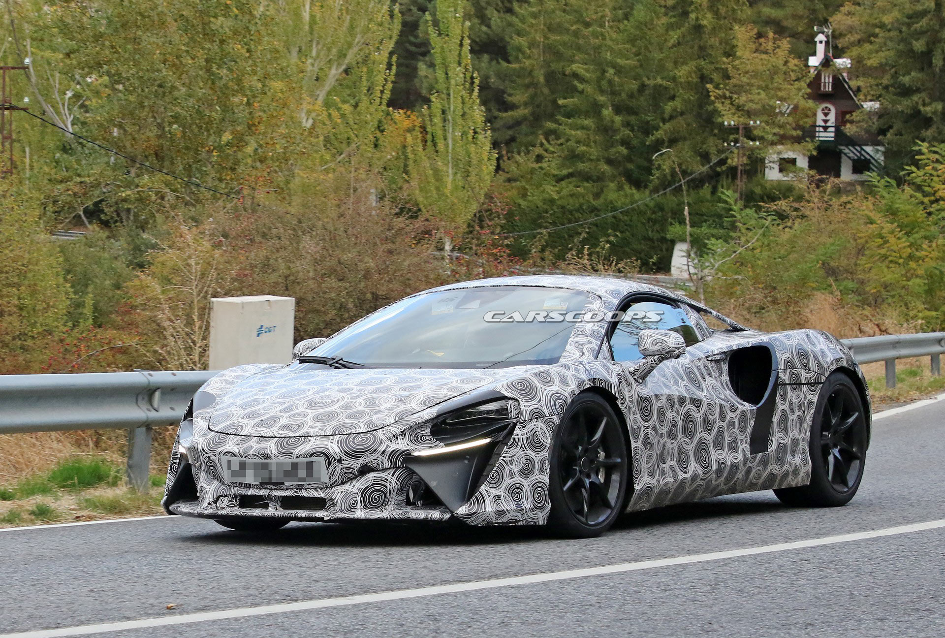 Next-Gen McLaren Hybrid Supercar Getting 600+ HP PHEV V6
