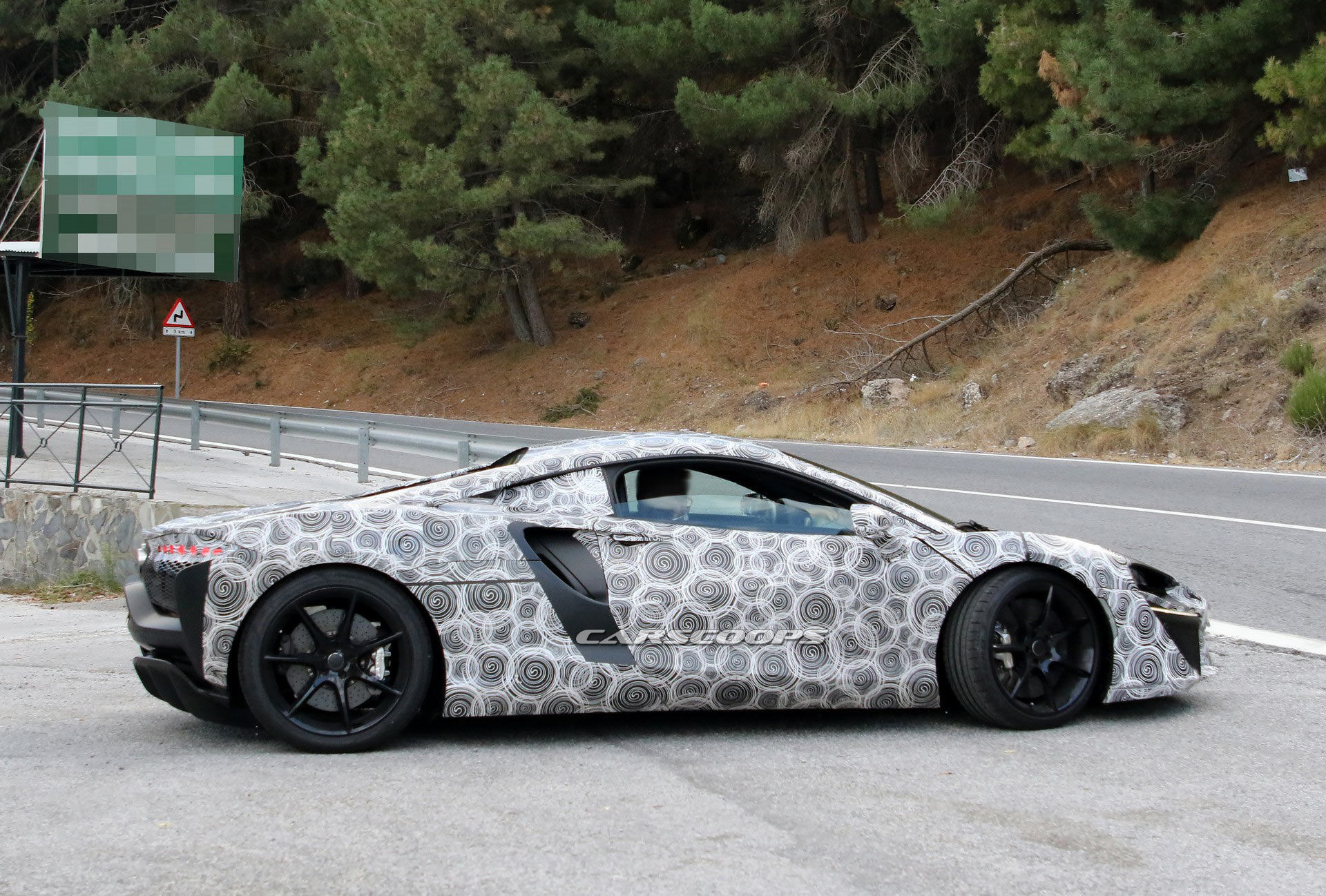 Next-Gen McLaren Hybrid Supercar Getting 600+ HP PHEV V6