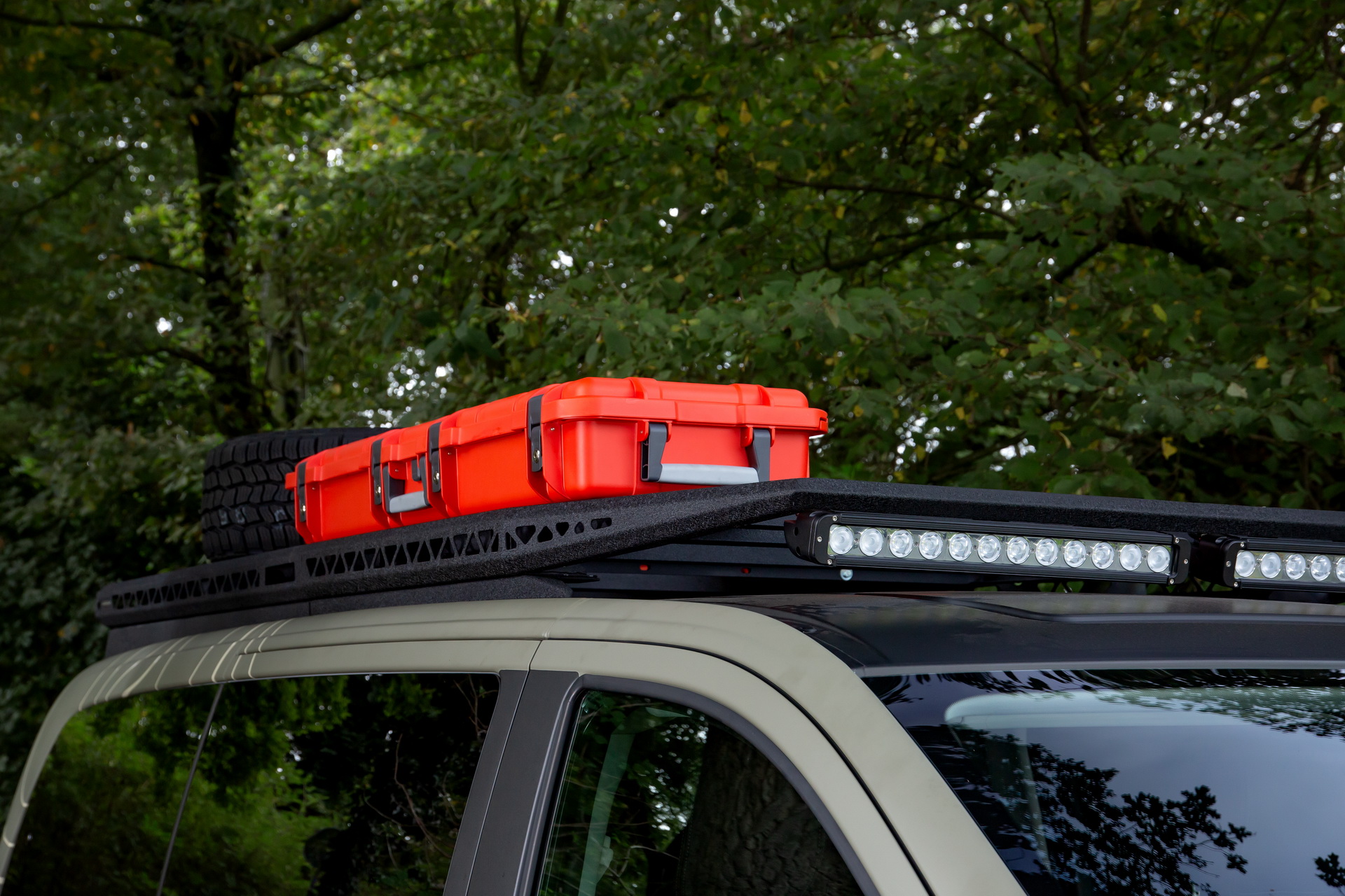 Hartmann’s Mercedes-Bens V-Class GeoTrek Was Made For Social (And Urban) Distancing